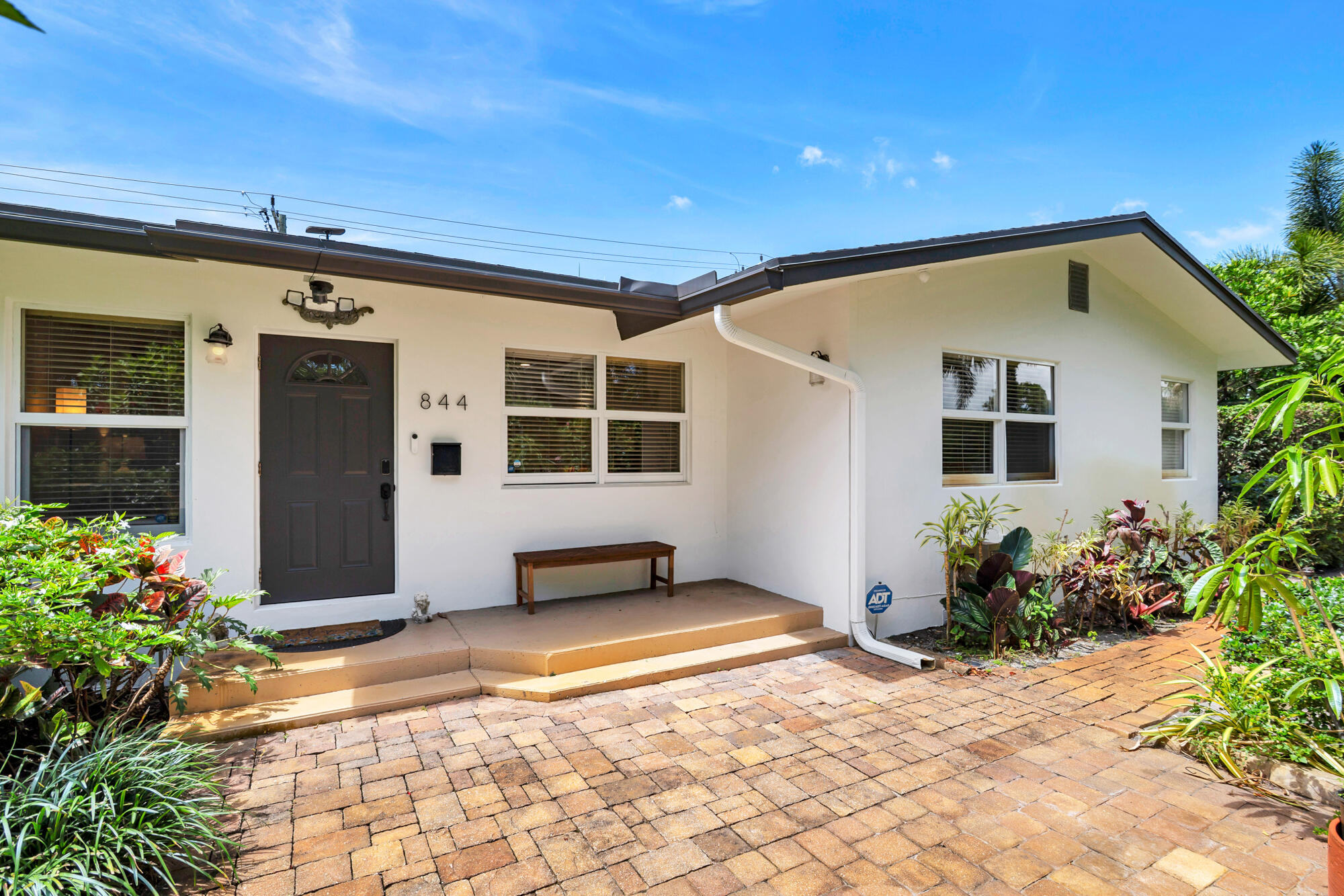 844 Avon Road