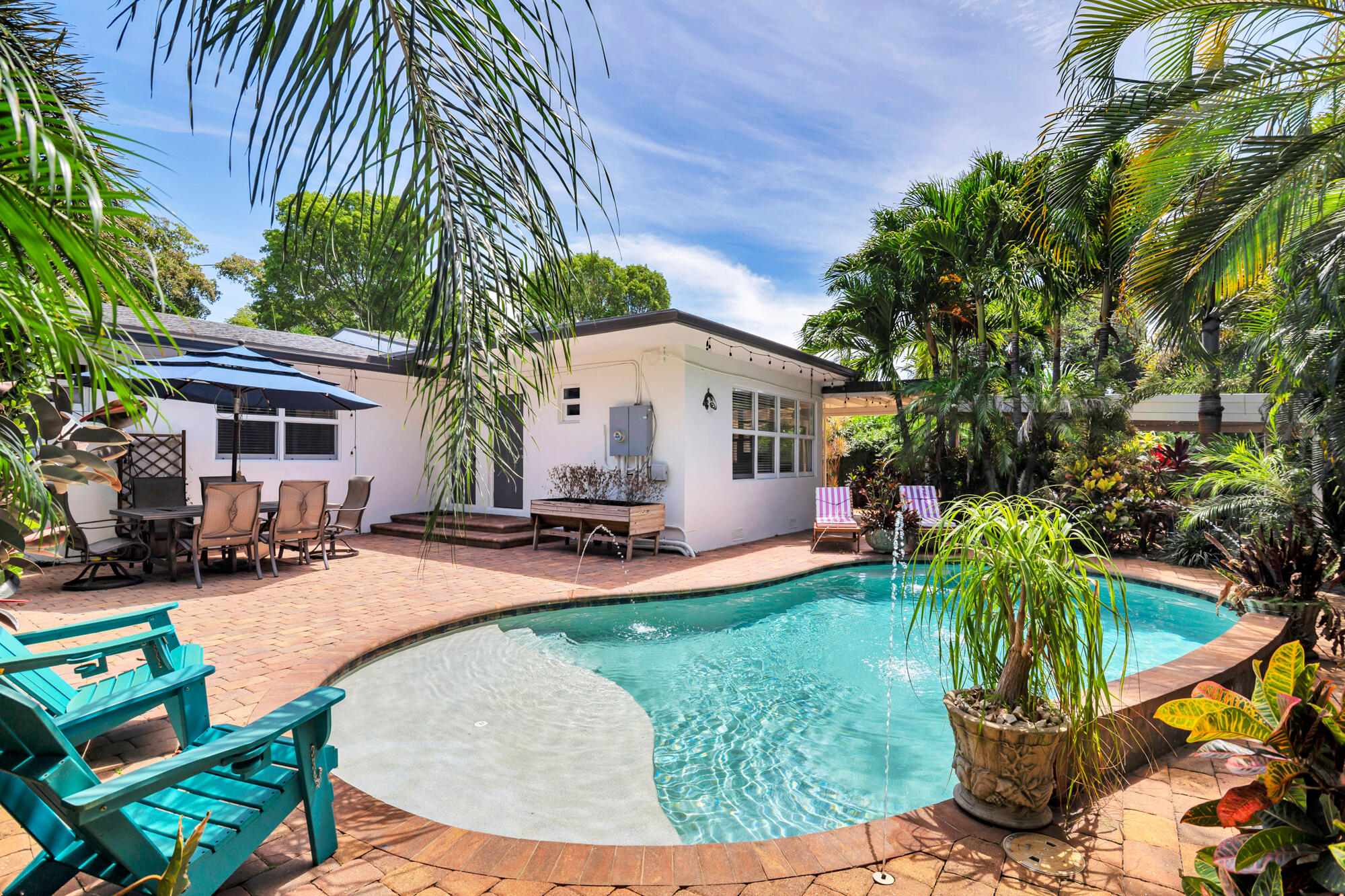 844 Avon Road
