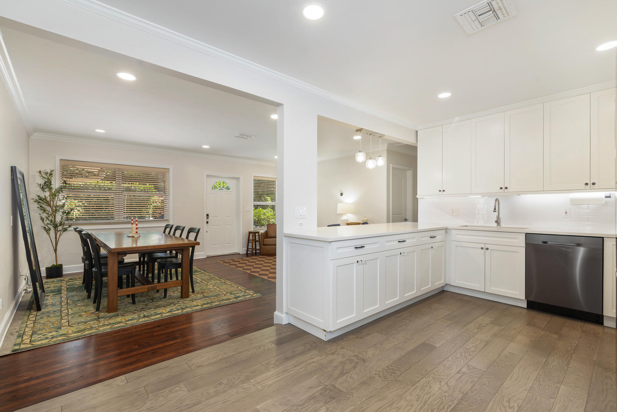 844 Avon Road
