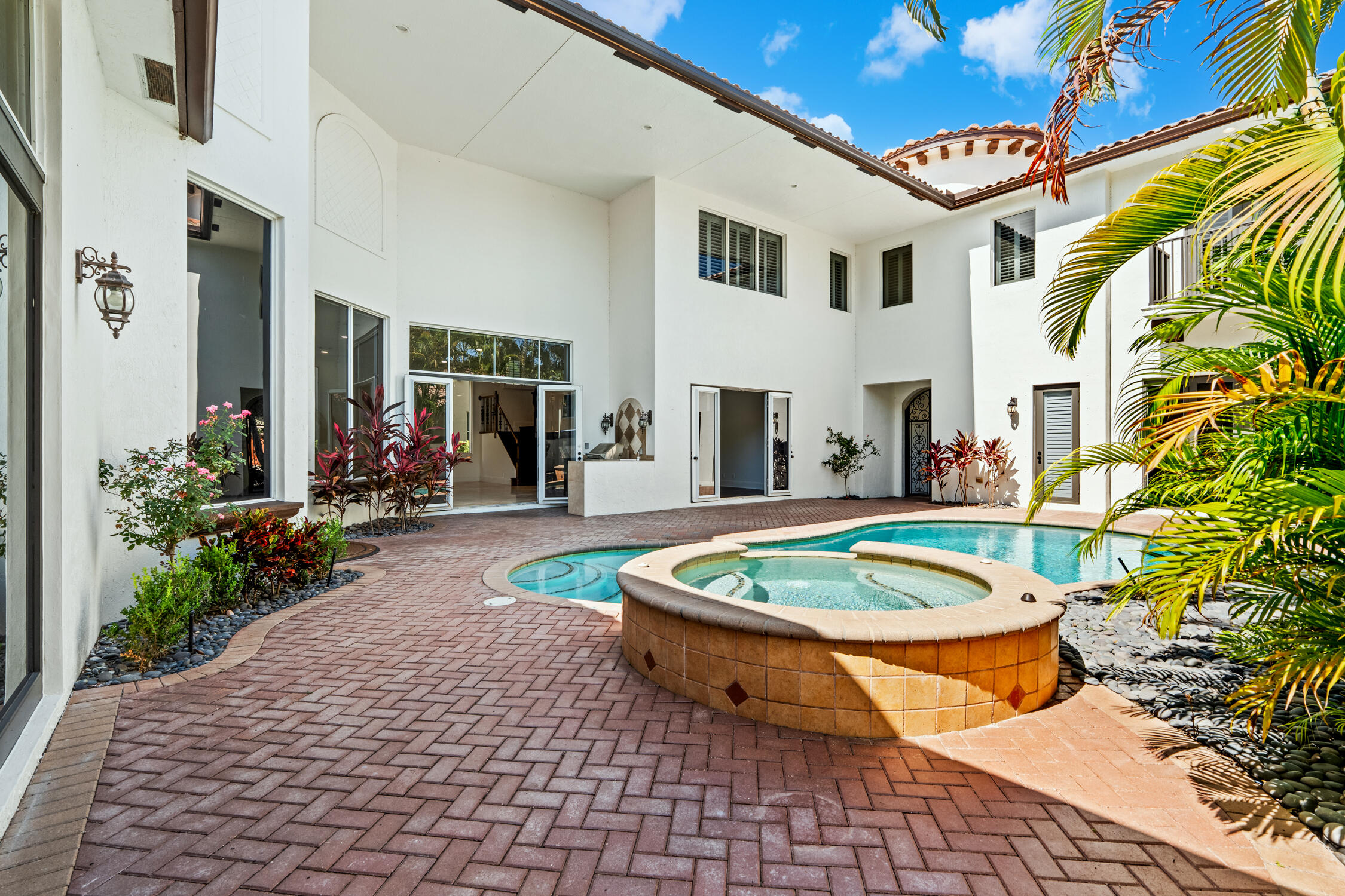 17550 Circle Pond Court