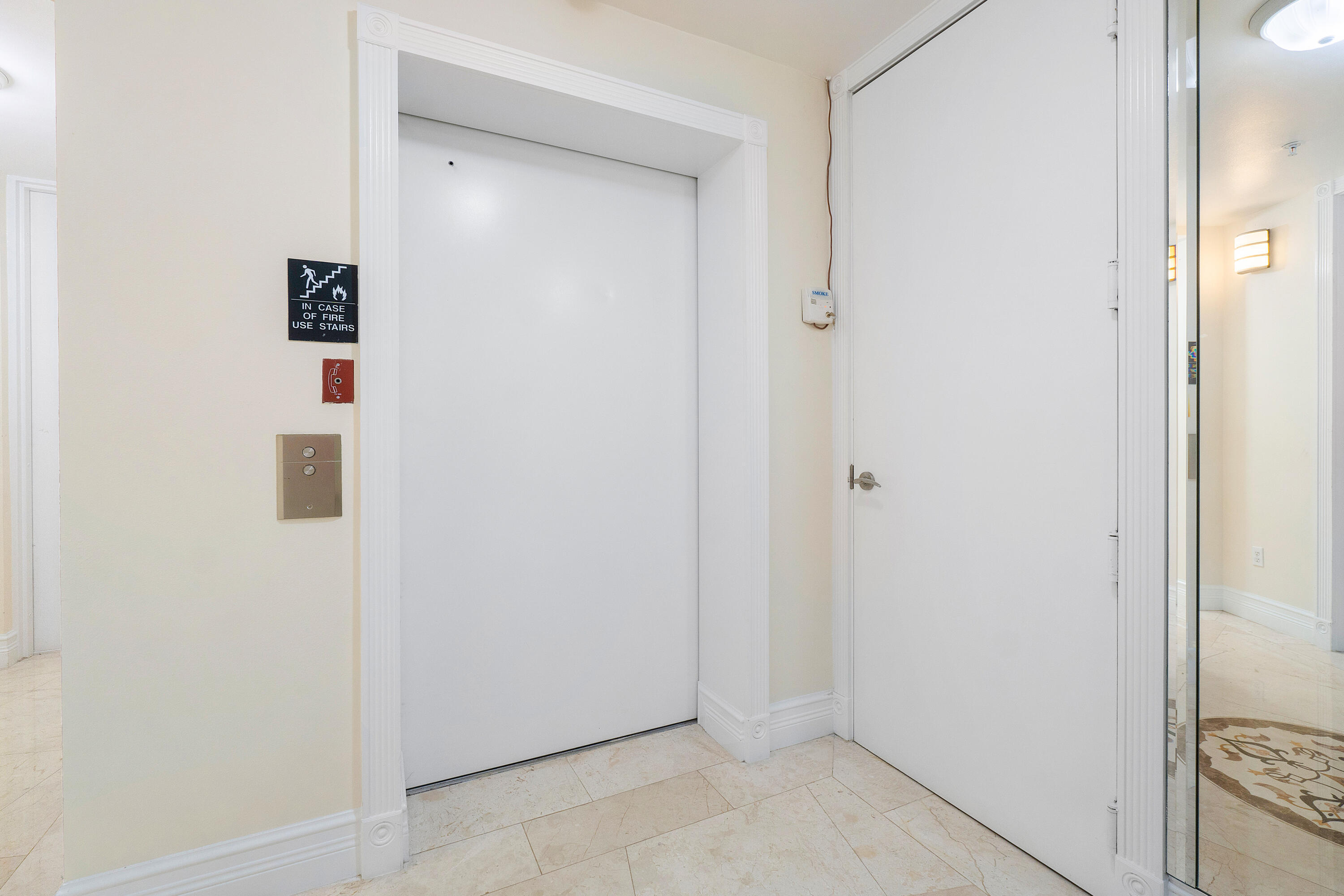 201 S Narcissus Avenue 605