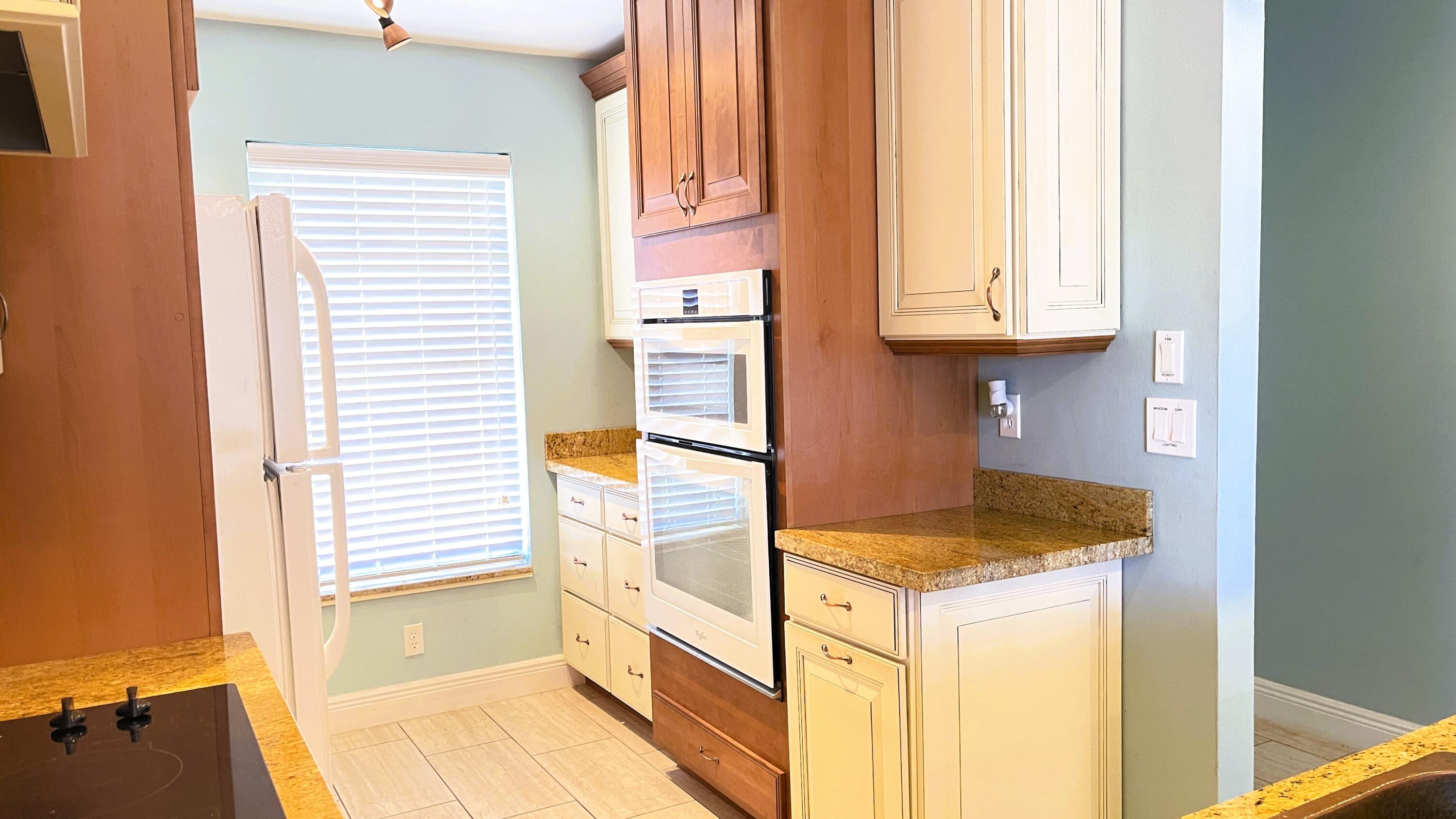 15640 Bottlebrush Circle