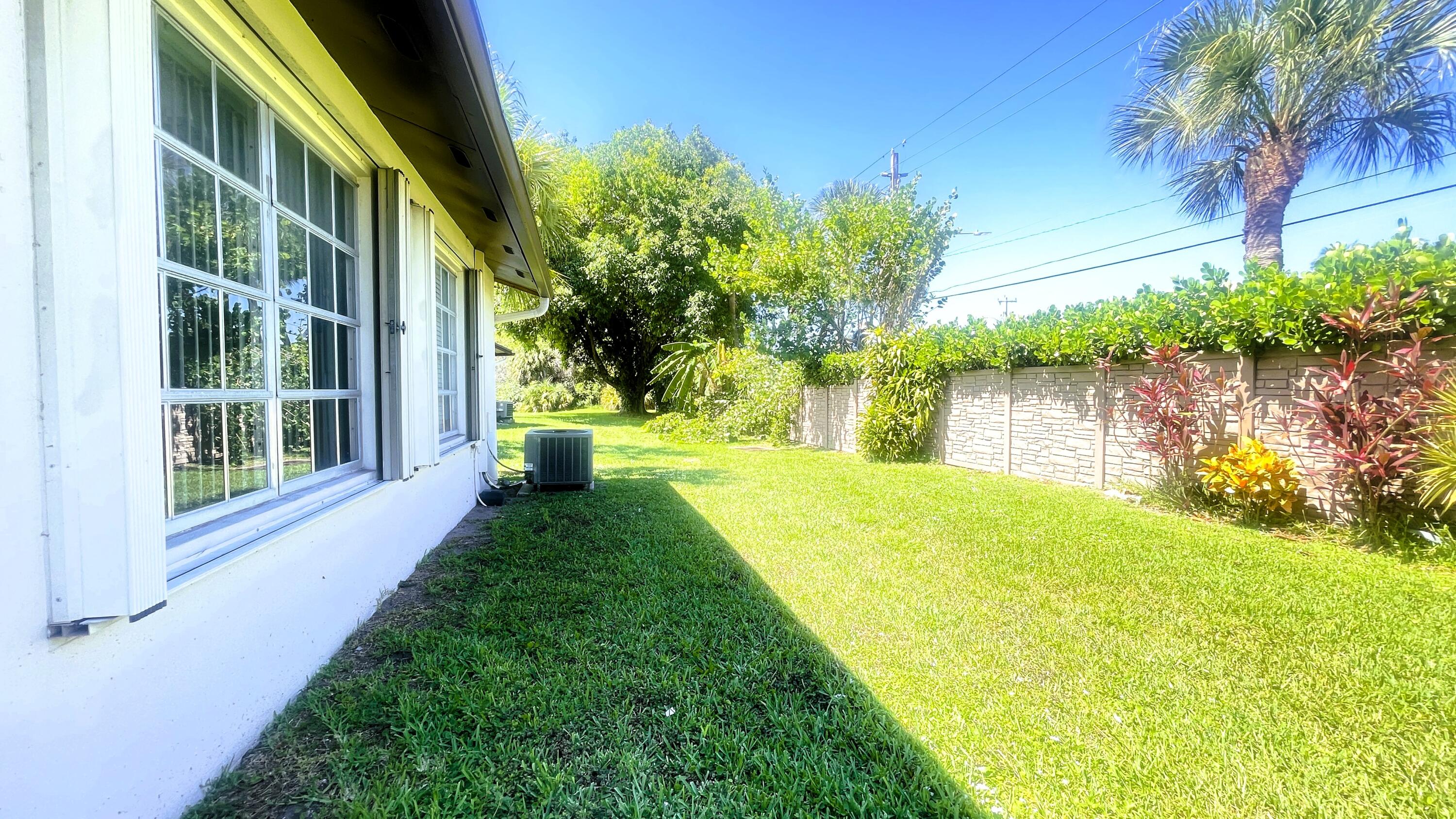 15640 Bottlebrush Circle