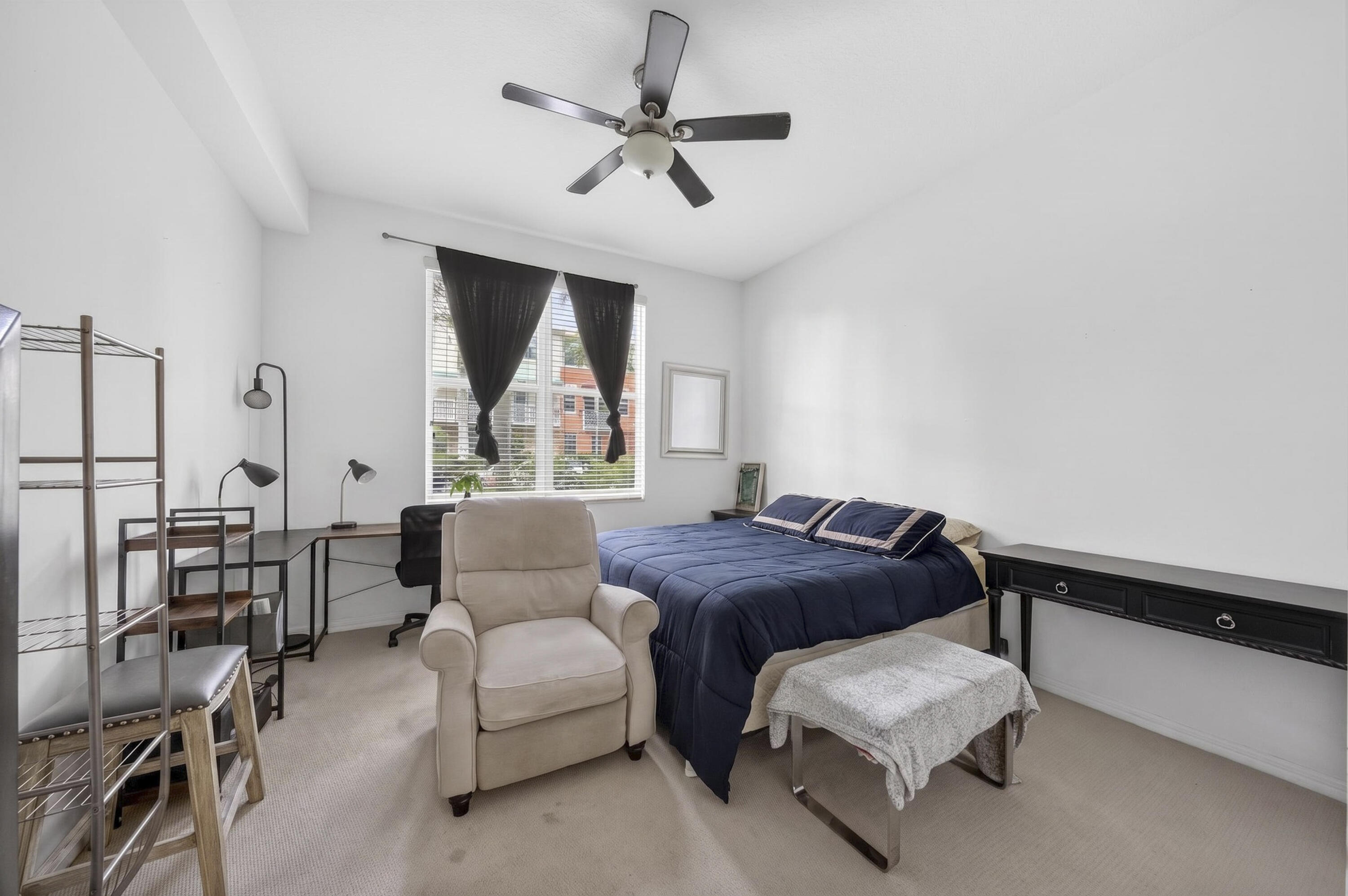 804 E Windward Way 111