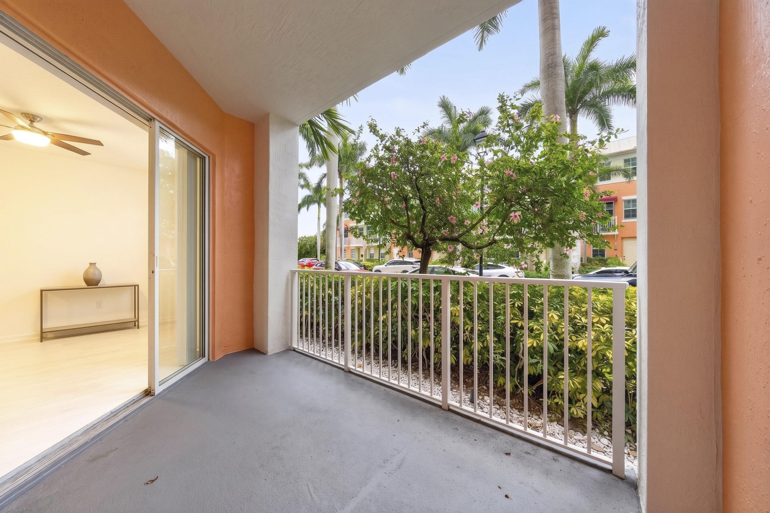 804 E Windward Way 111