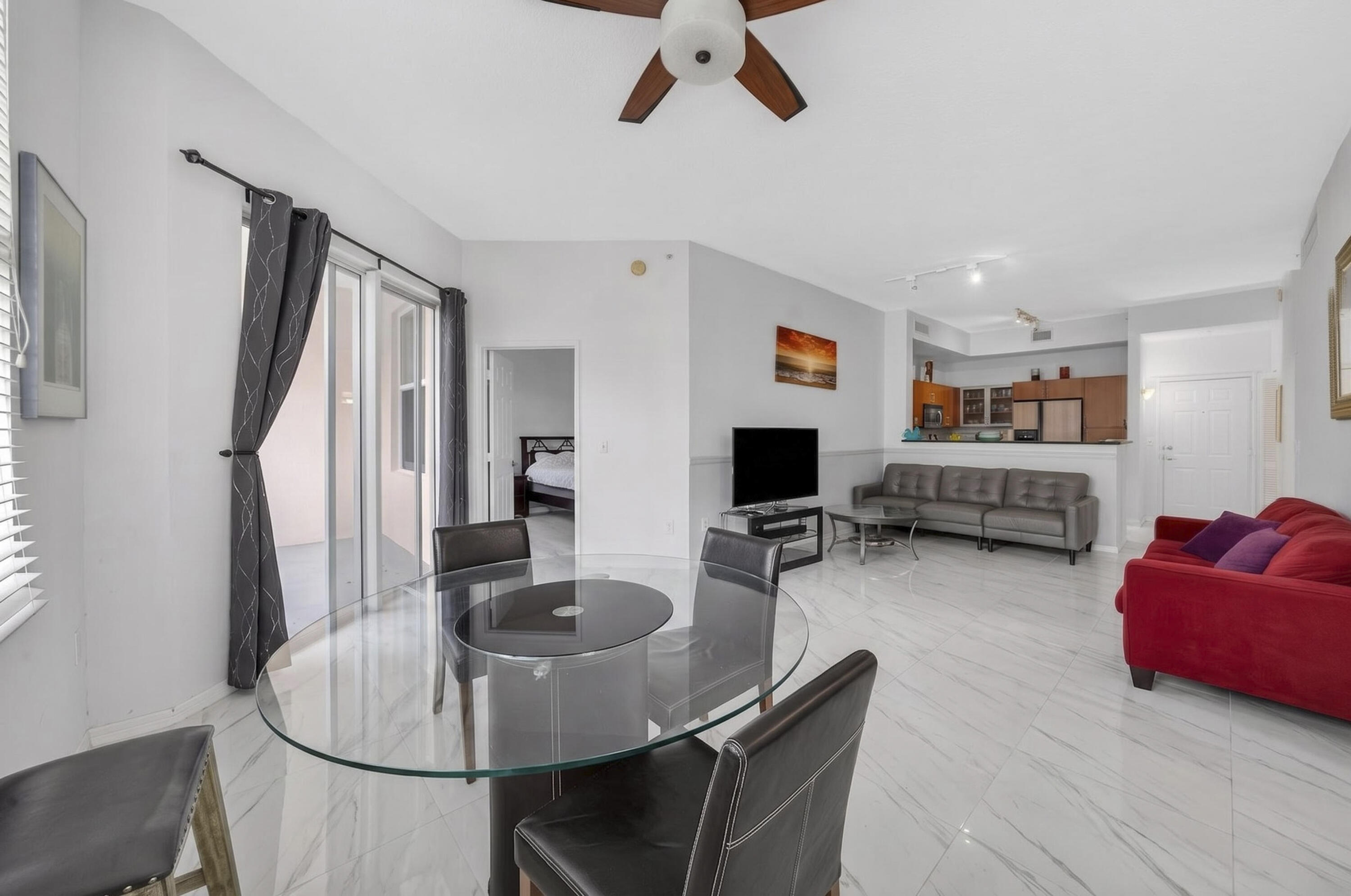 804 E Windward Way 111