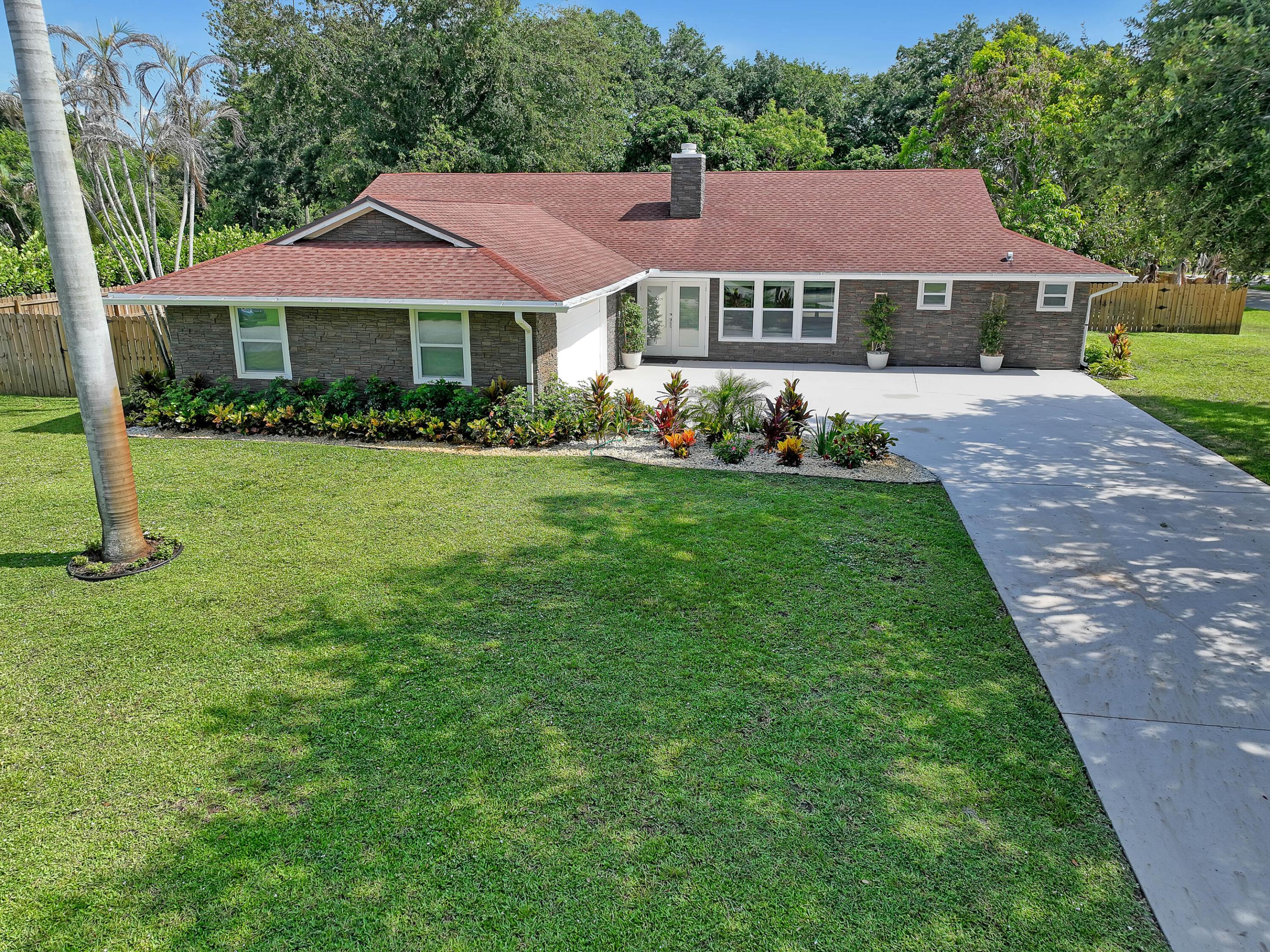 6185 White Oak Court