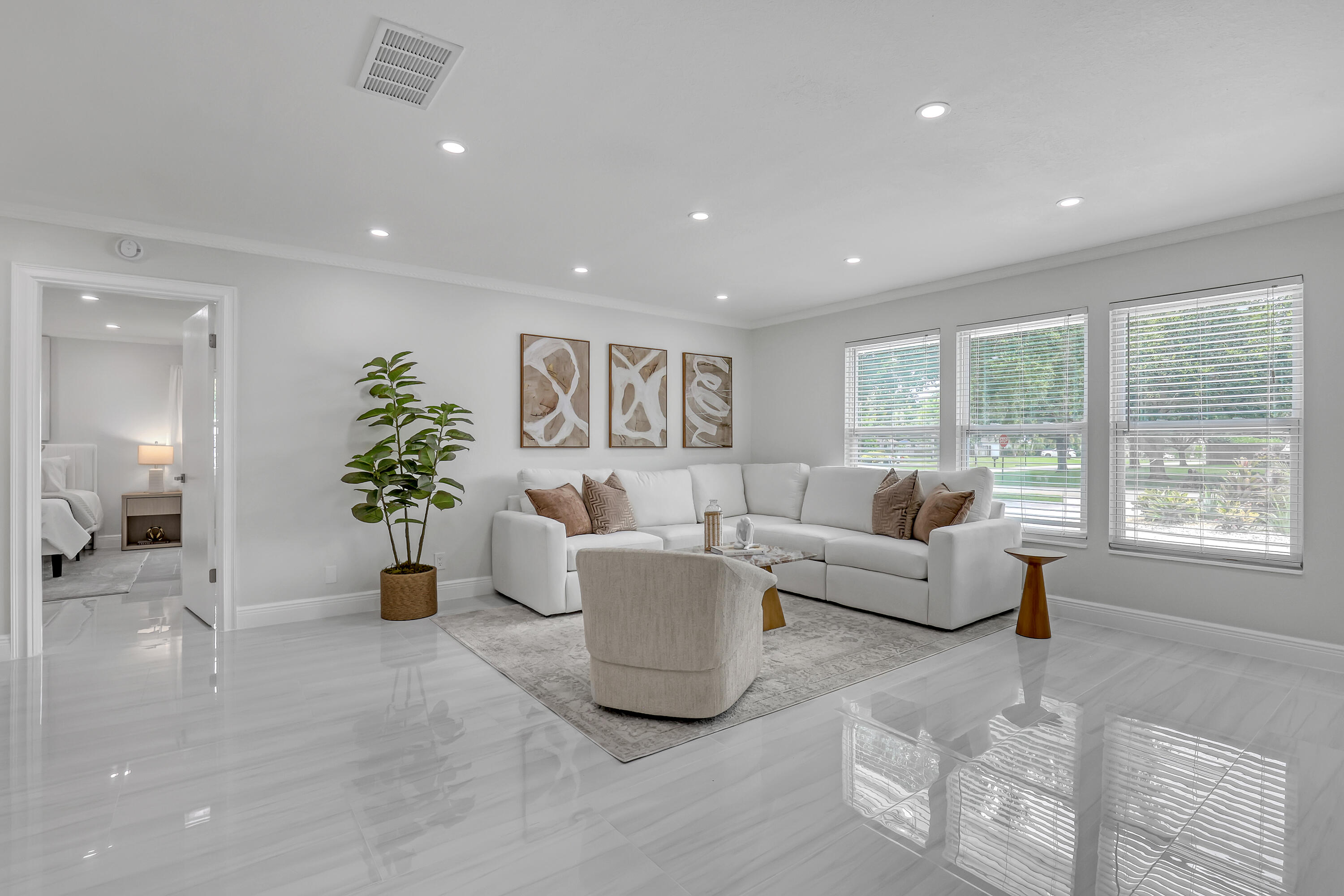 6185 White Oak Court
