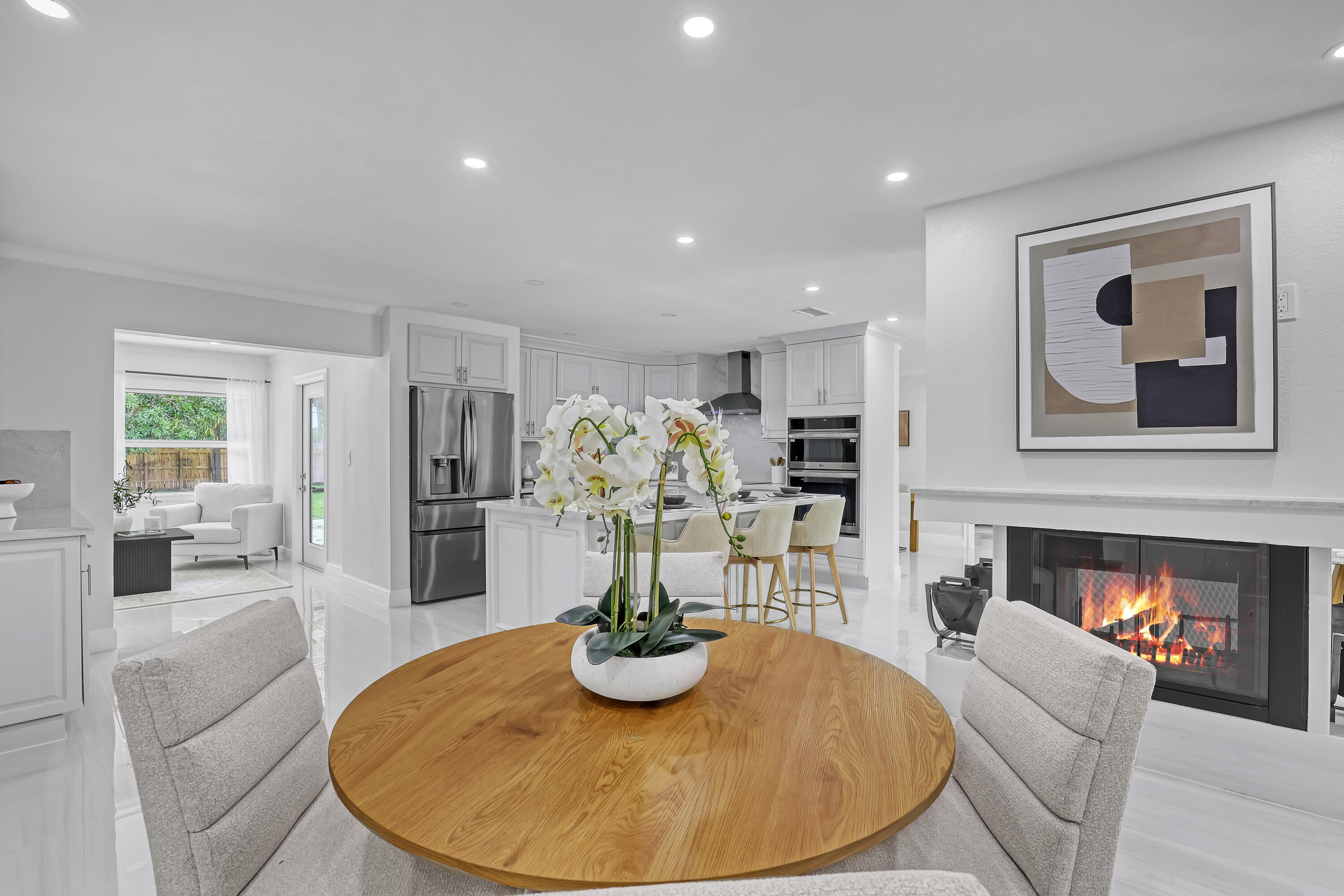 6185 White Oak Court