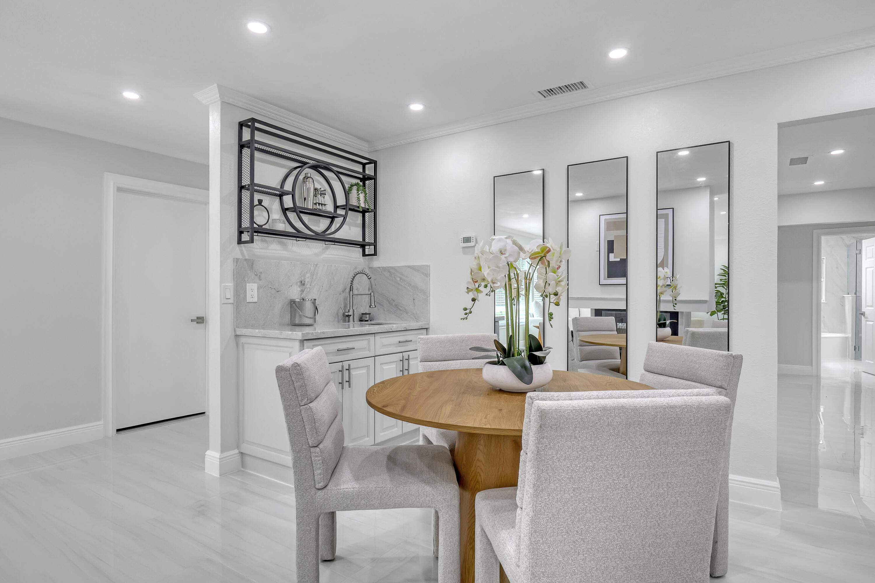 6185 White Oak Court