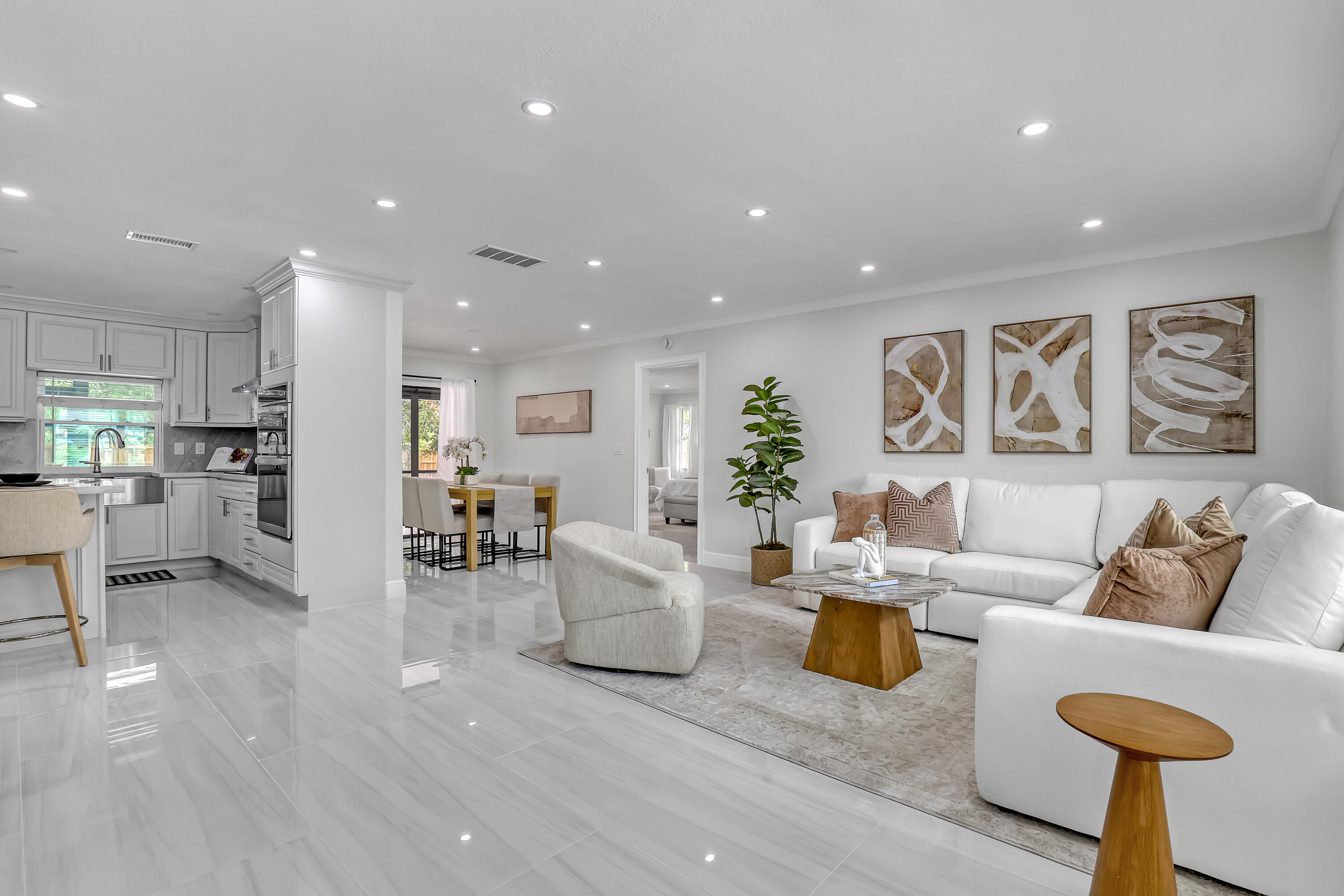 6185 White Oak Court