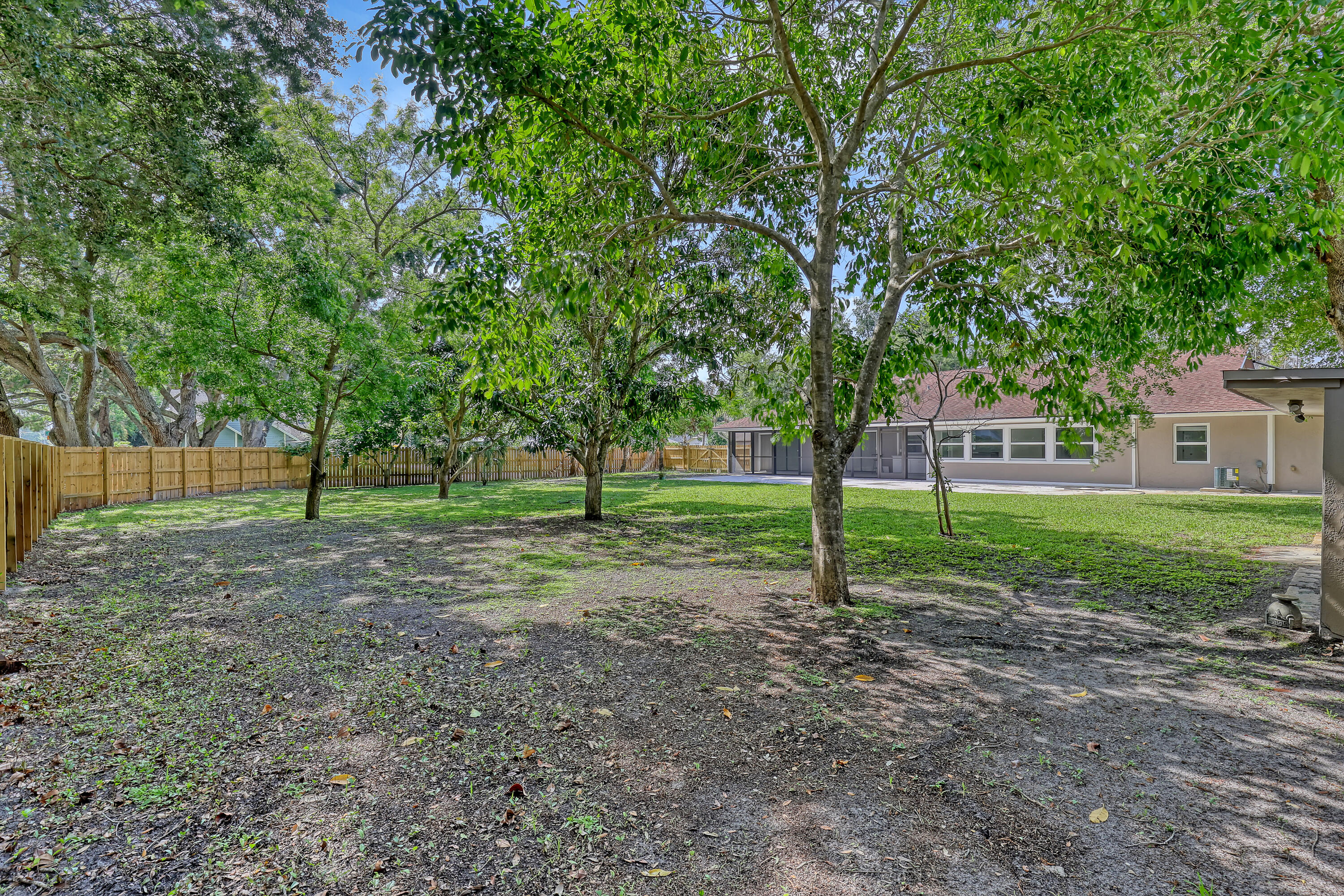 6185 White Oak Court