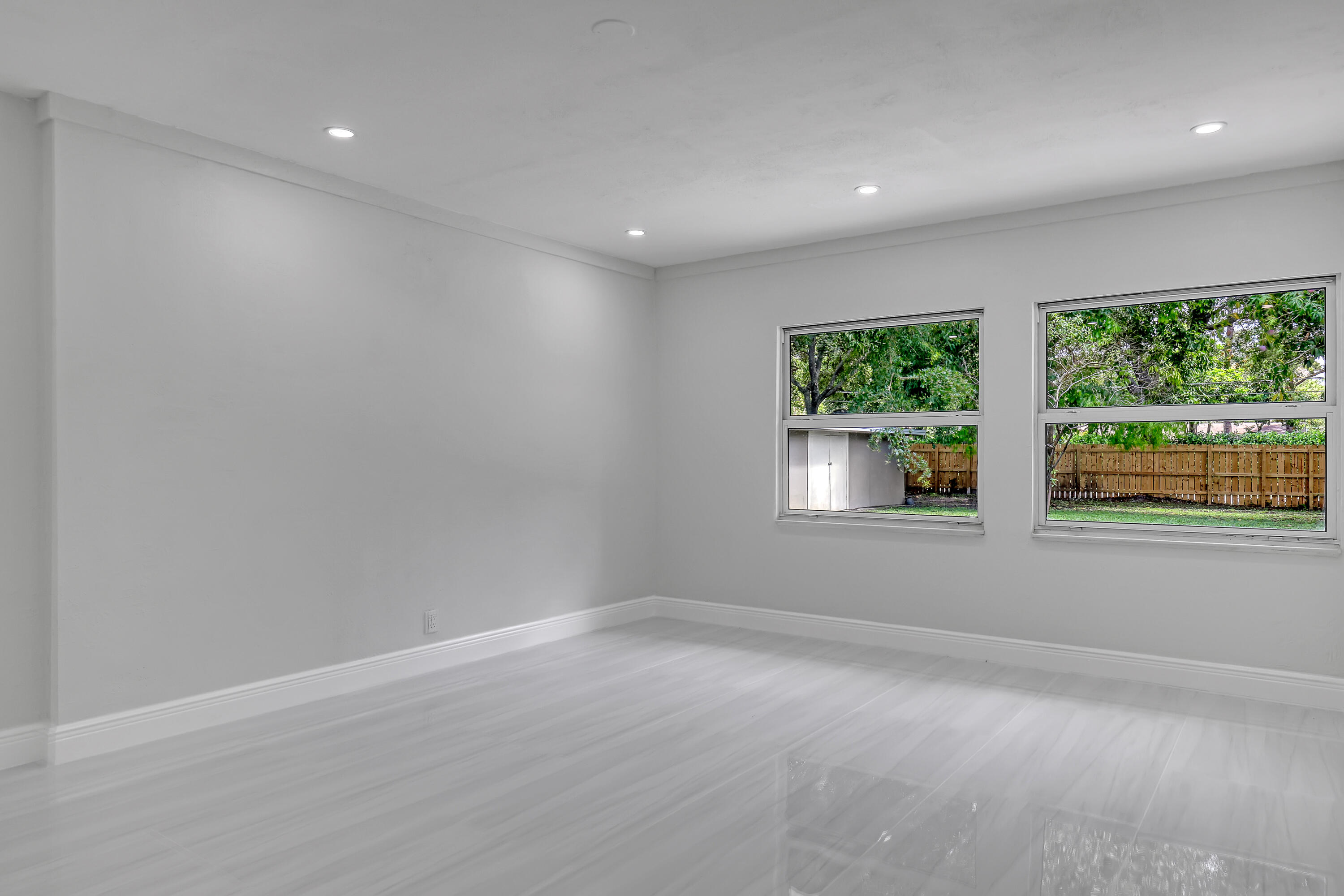 6185 White Oak Court