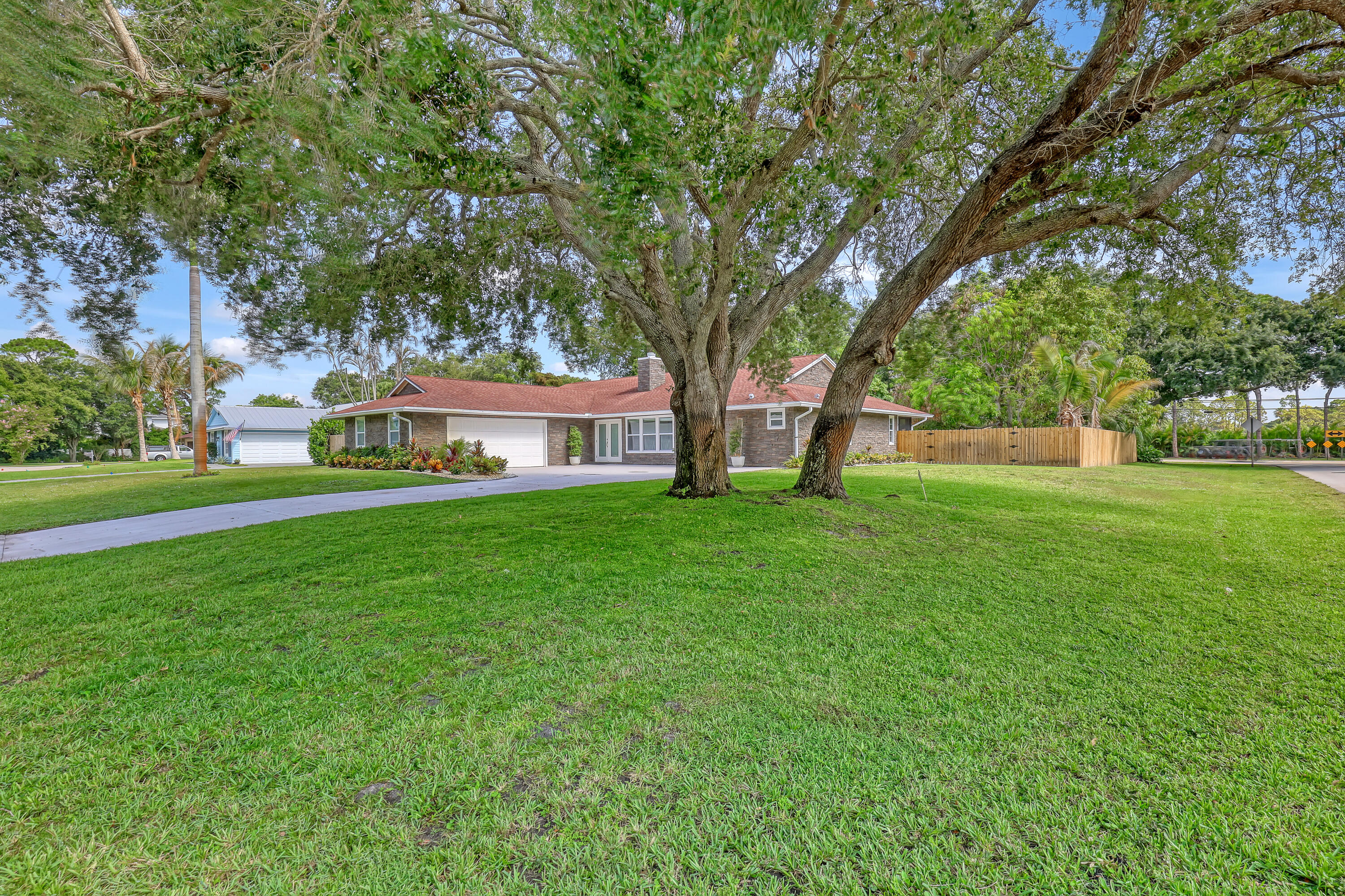 6185 White Oak Court