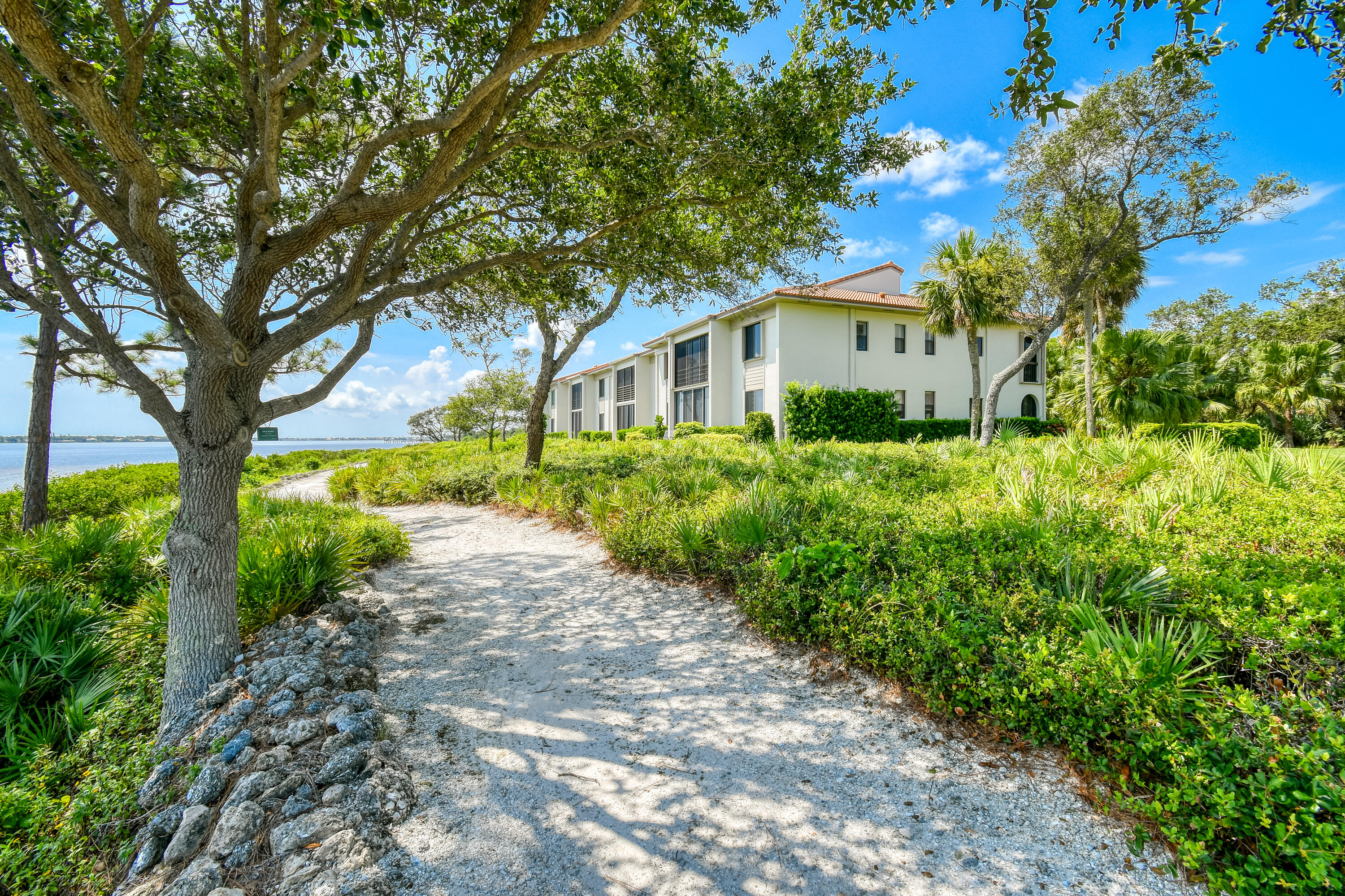 2536 NW Seagrass Drive 2a