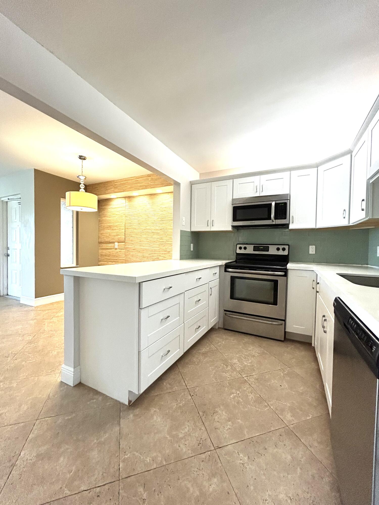 13830 Oneida Drive G1