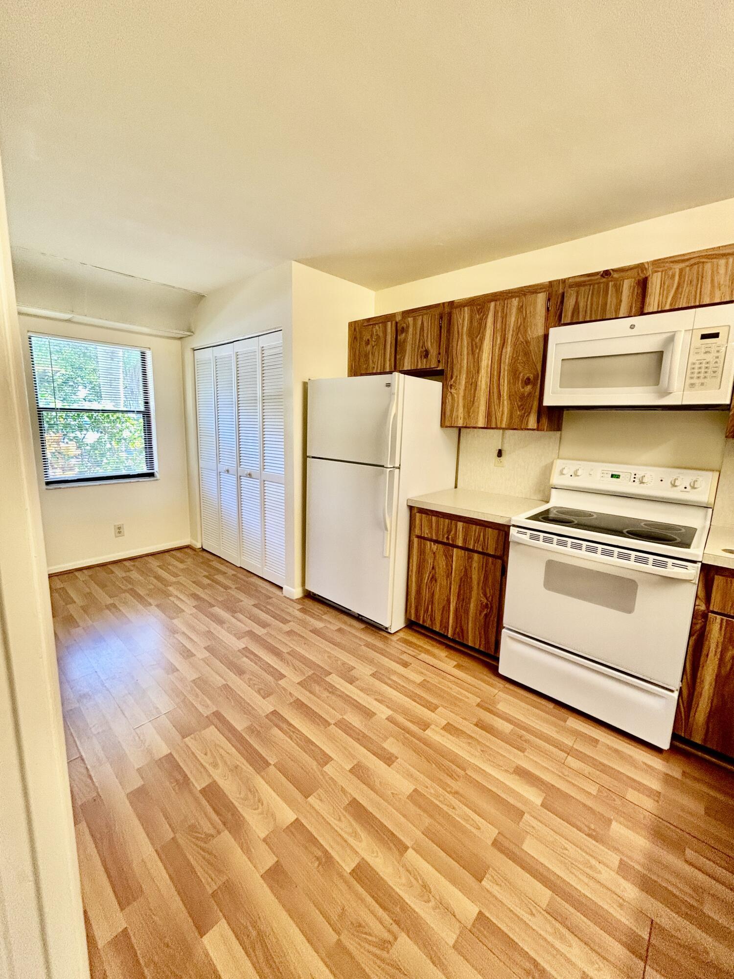 2900 SW 22nd Circle 221d