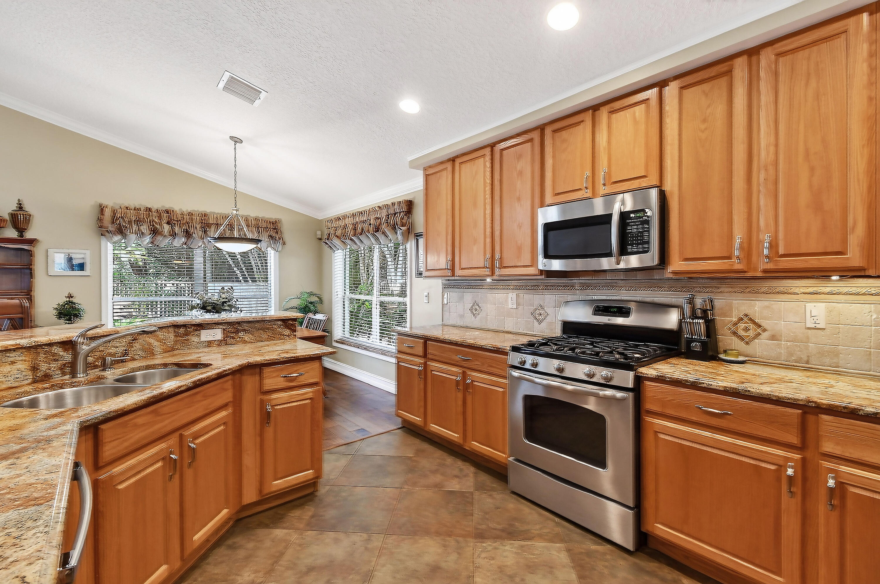 276 Swan Lane