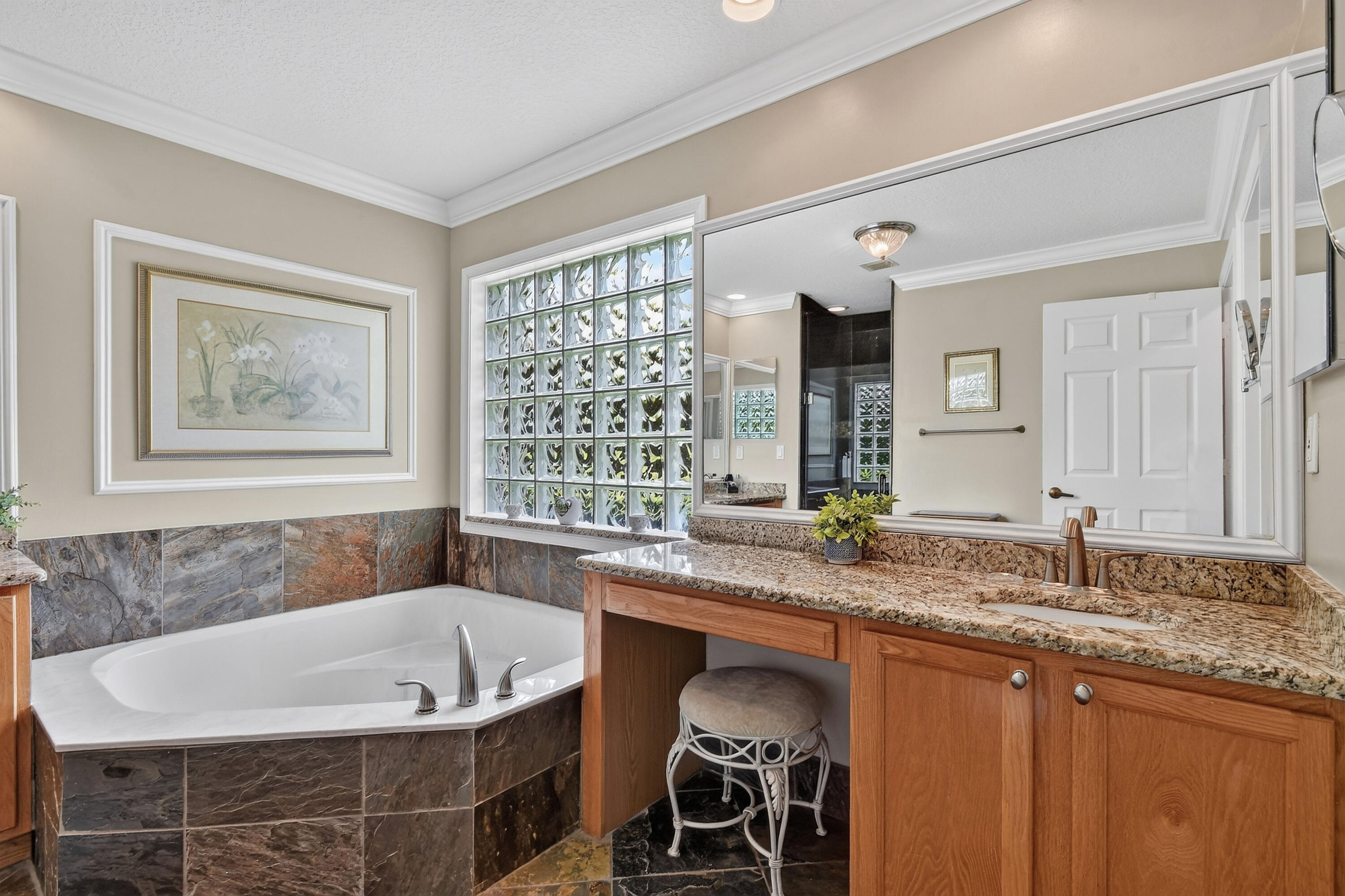 276 Swan Lane