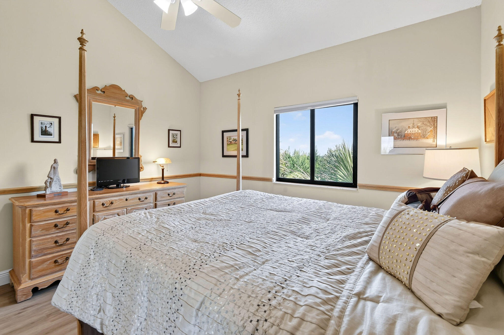 201 Ocean Bluffs Boulevard 5010