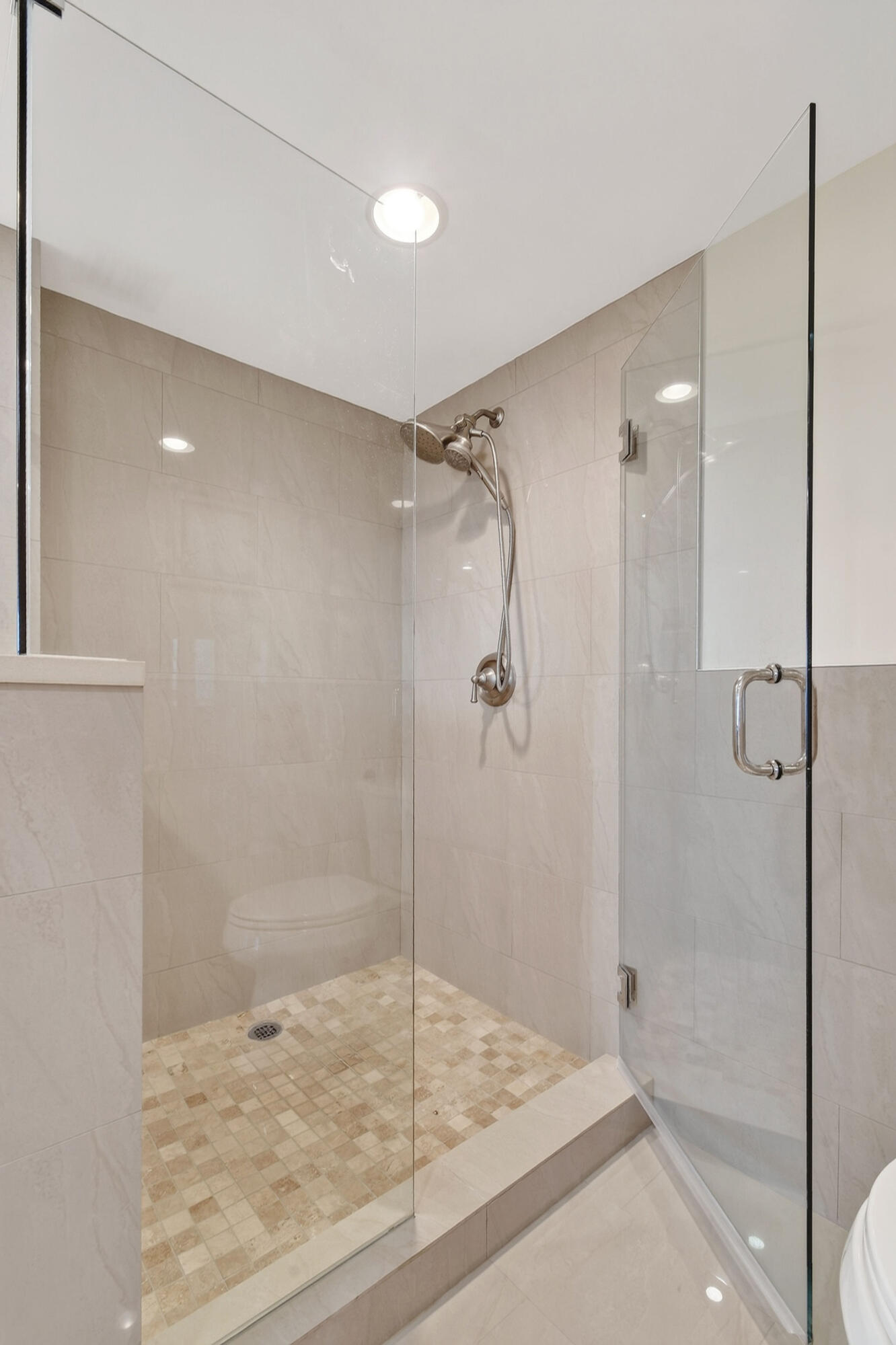 201 Ocean Bluffs Boulevard 5010