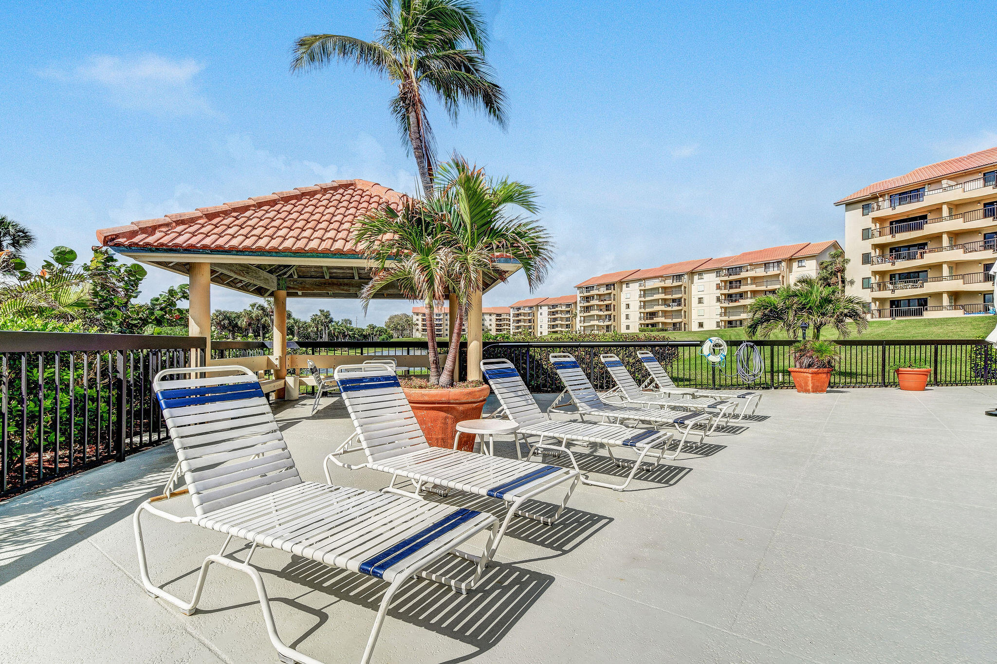 201 Ocean Bluffs Boulevard 5010
