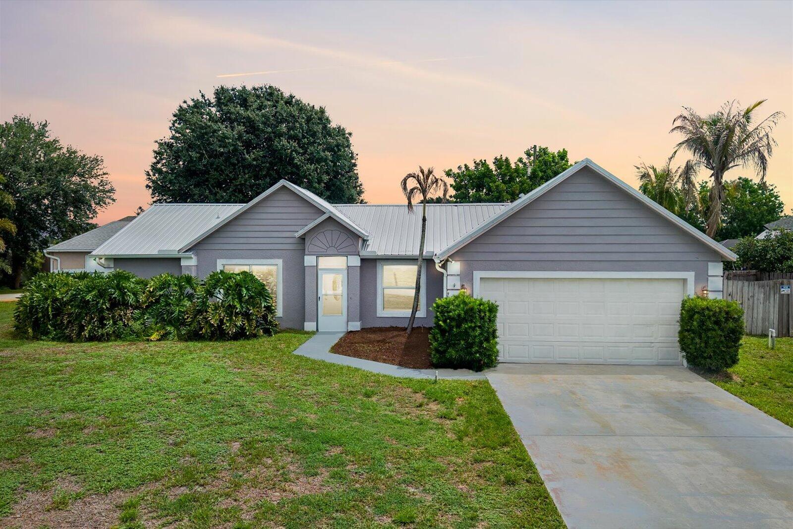 697 SW Jeanne Avenue, Port St. Lucie
