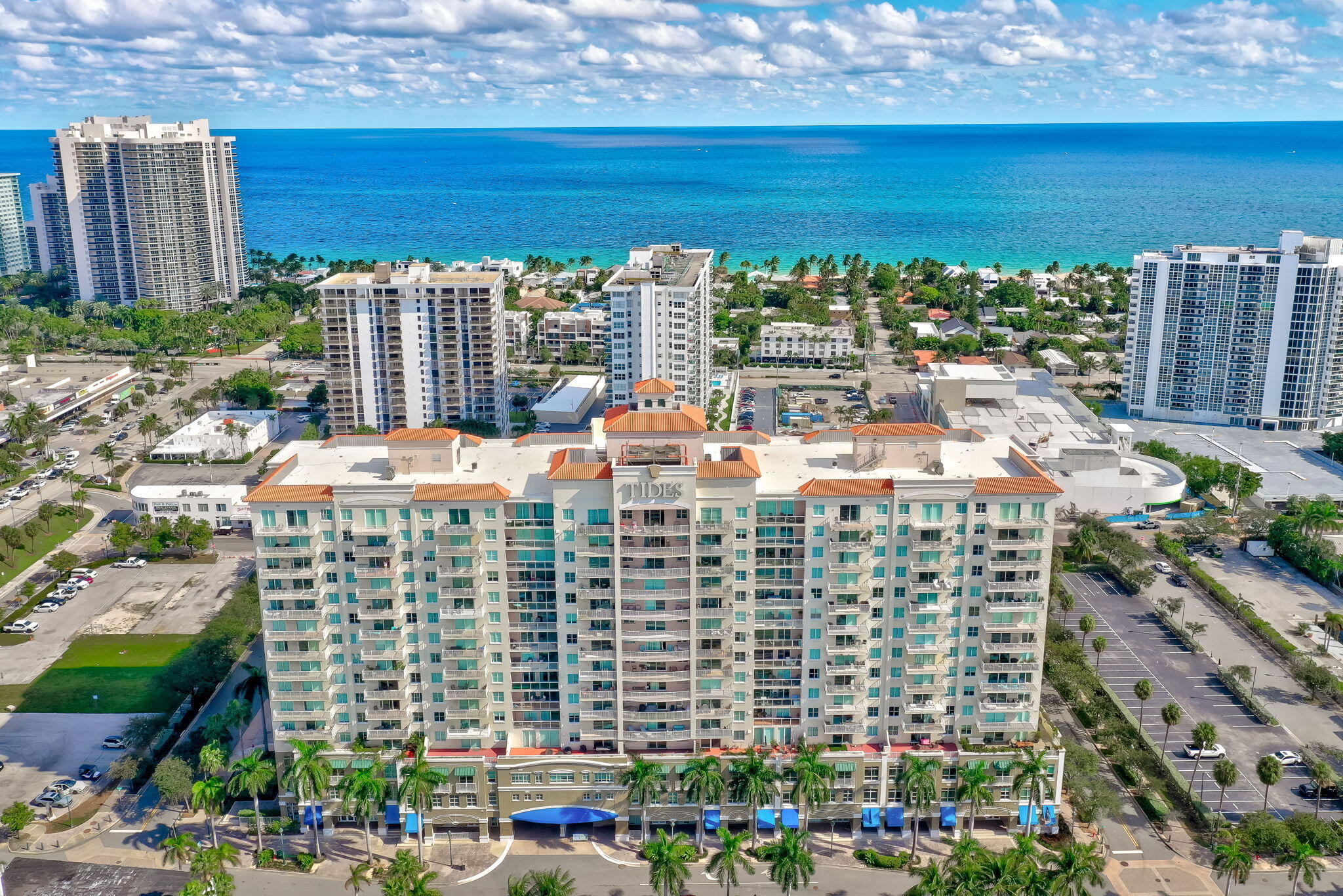 3020 NE 32nd Avenue 1017