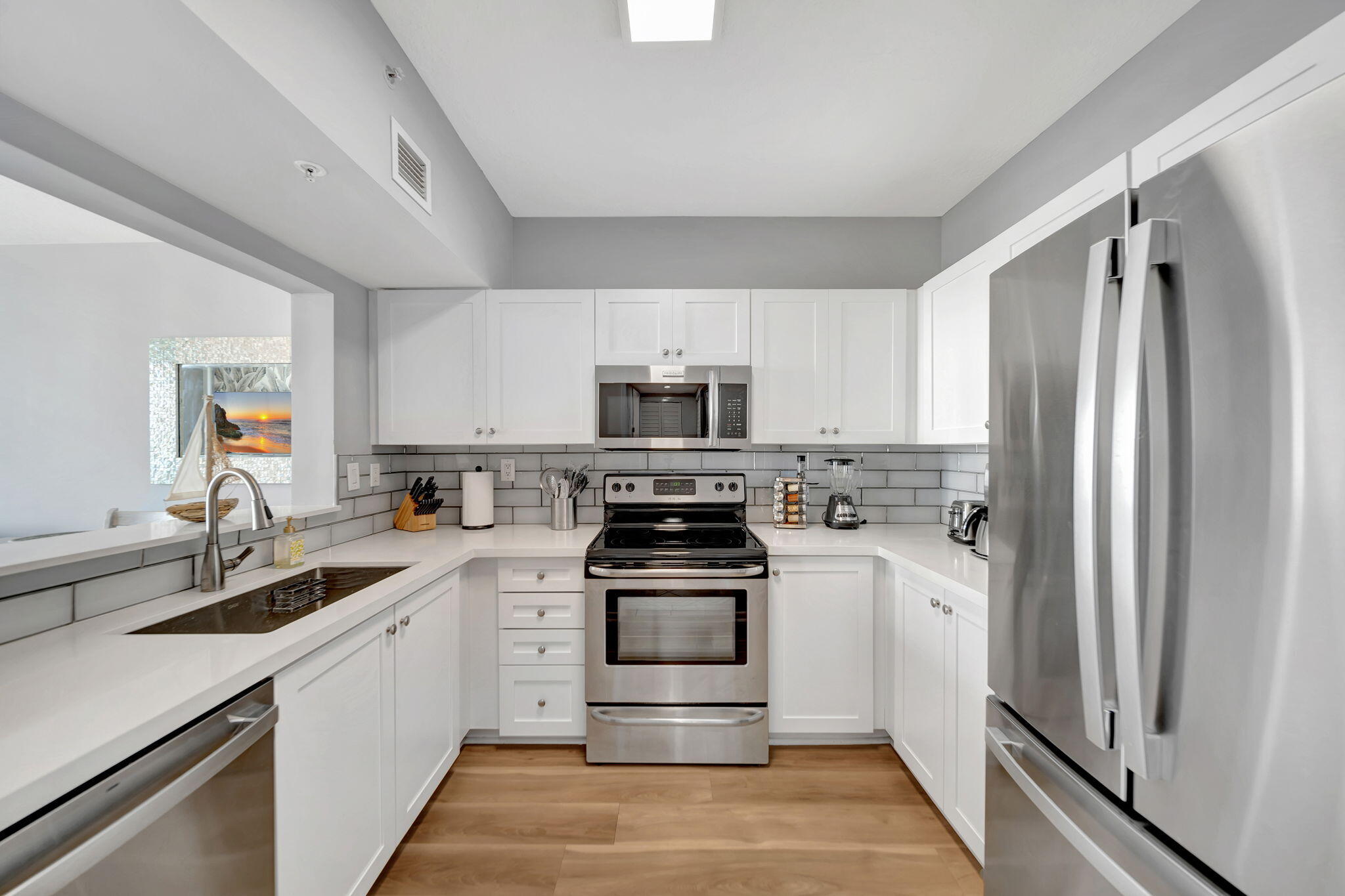 3020 NE 32nd Avenue 1017