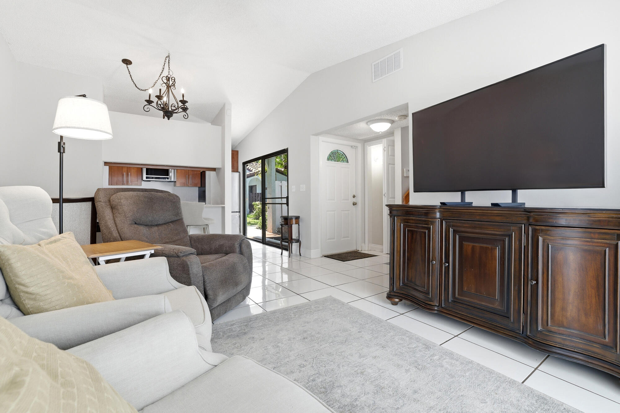 22316 Pineapple Walk Drive