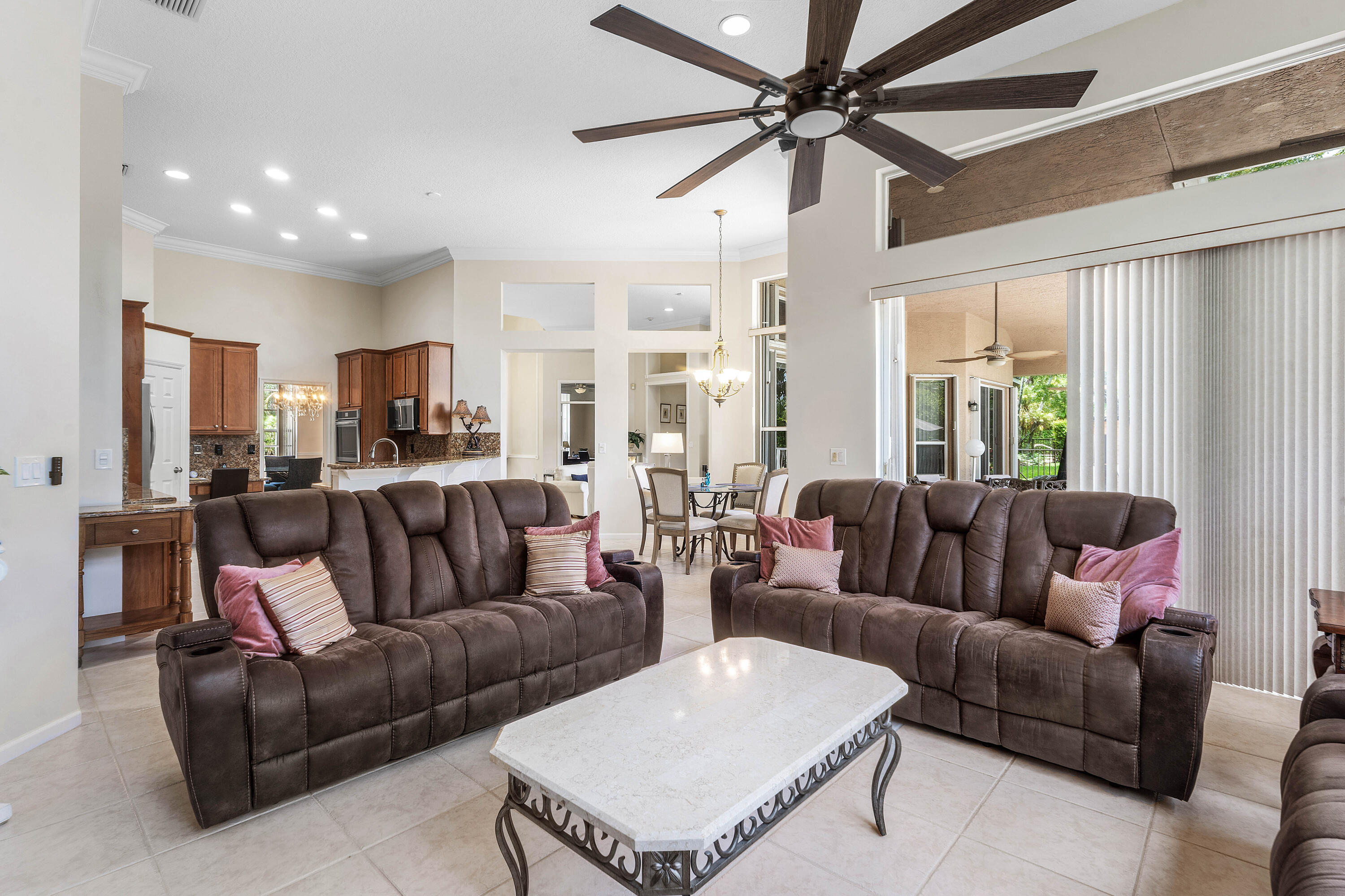 911 Forest Glen Lane