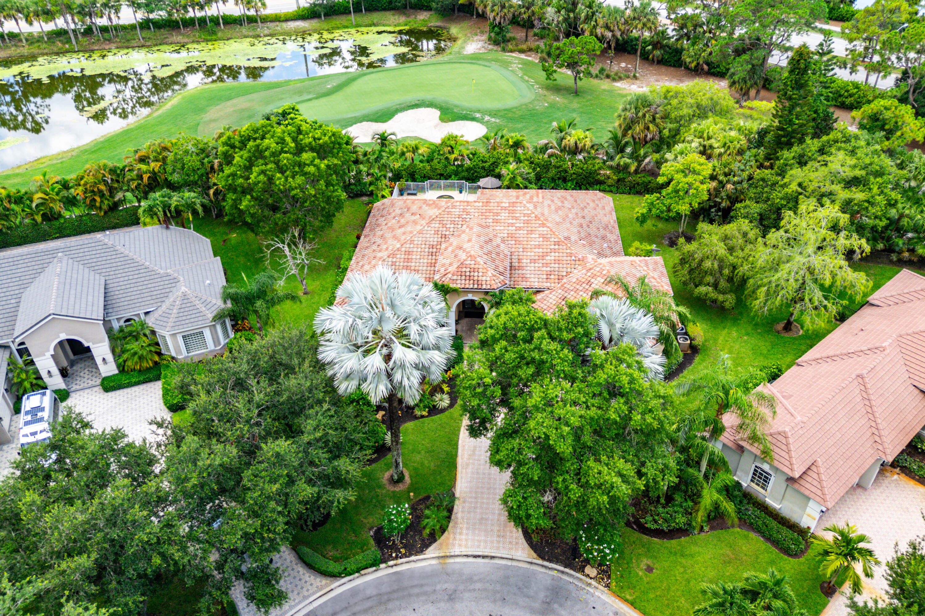 911 Forest Glen Lane