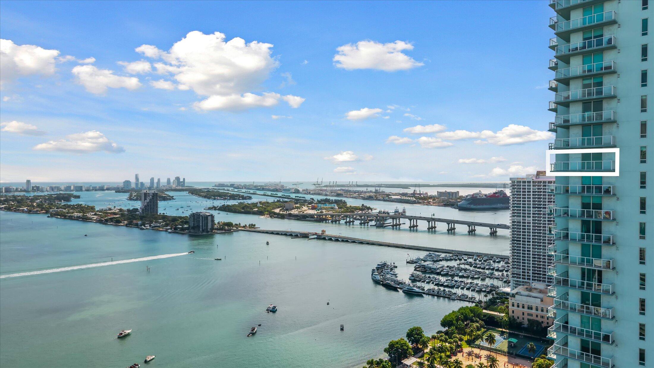 1900 N Bayshore Drive 3702