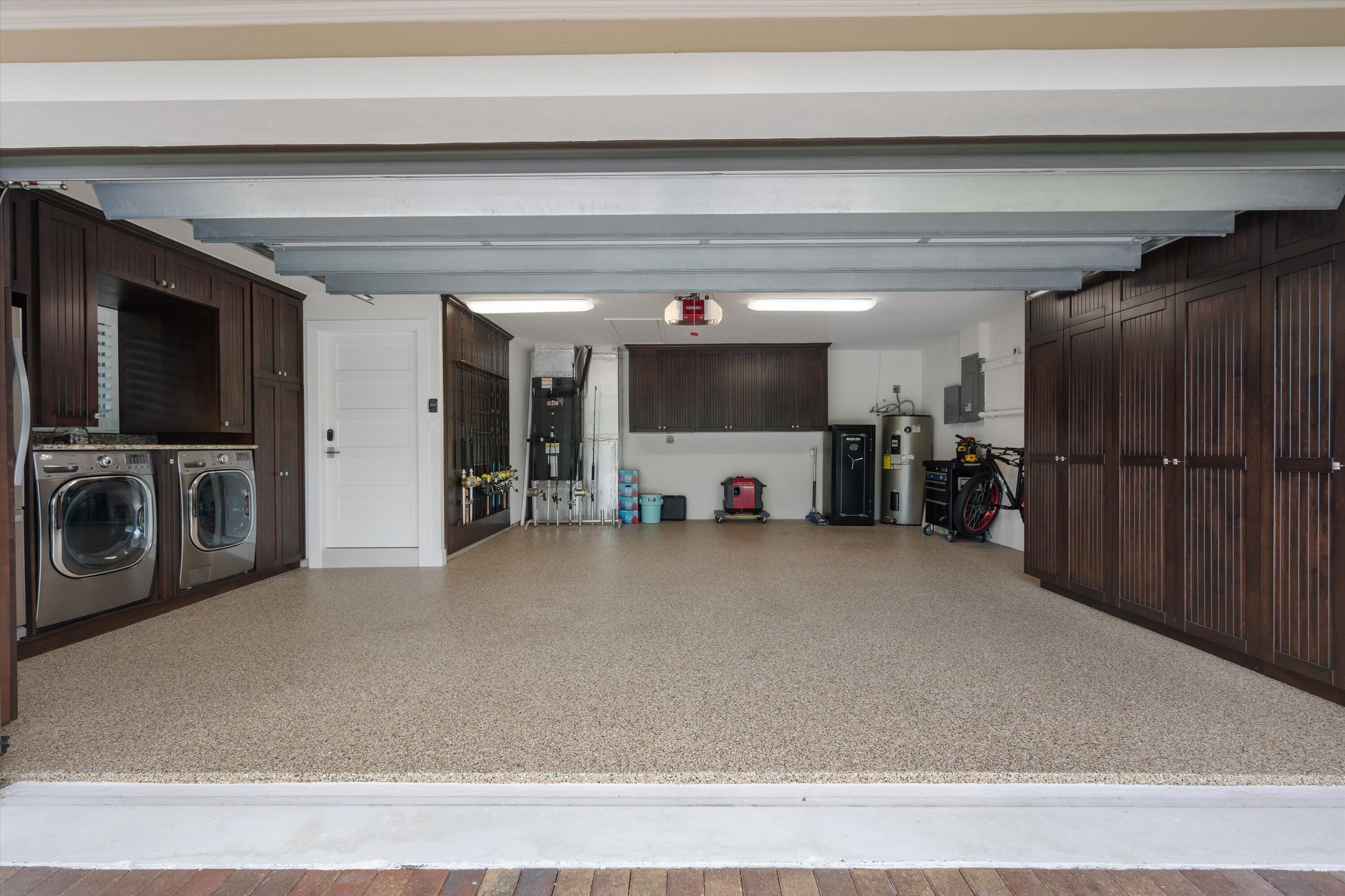8884 SE Pelican Island Way