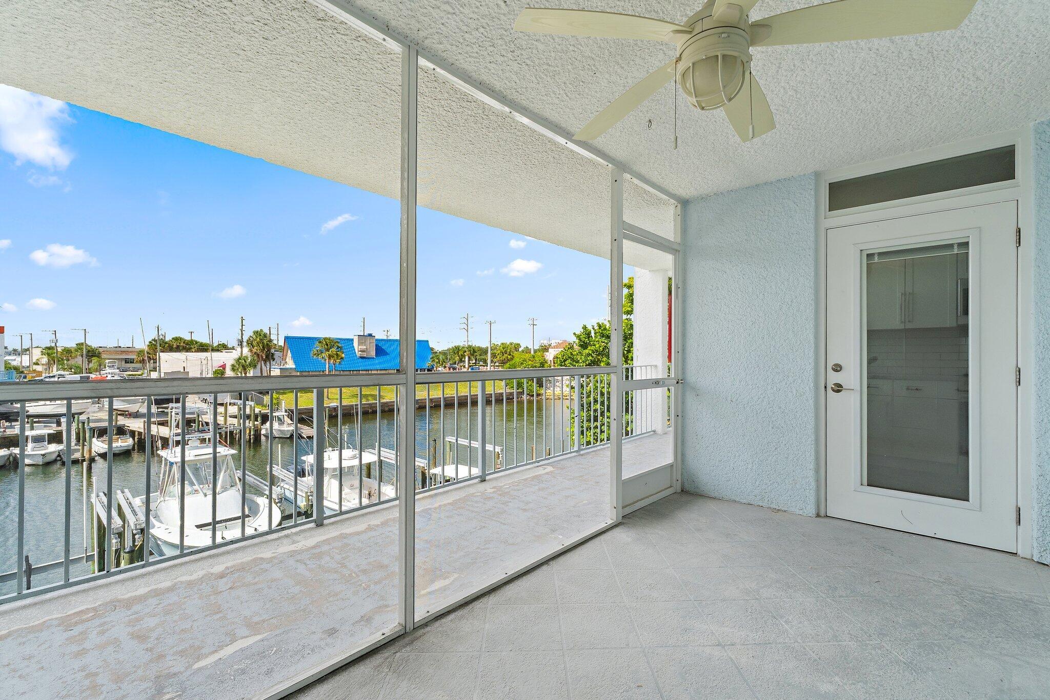 108 Paradise Harbour Boulevard 314