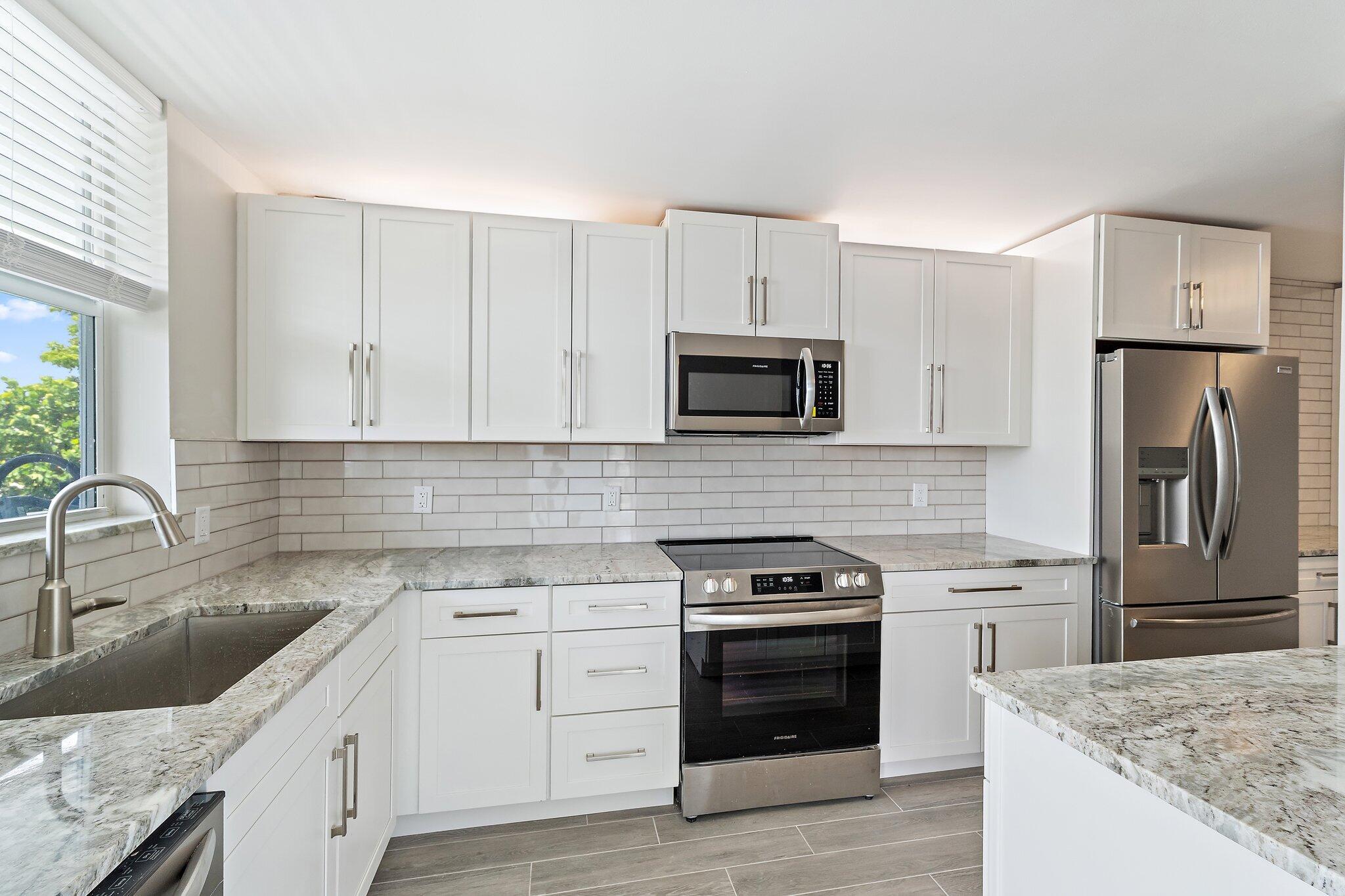 108 Paradise Harbour Boulevard 314