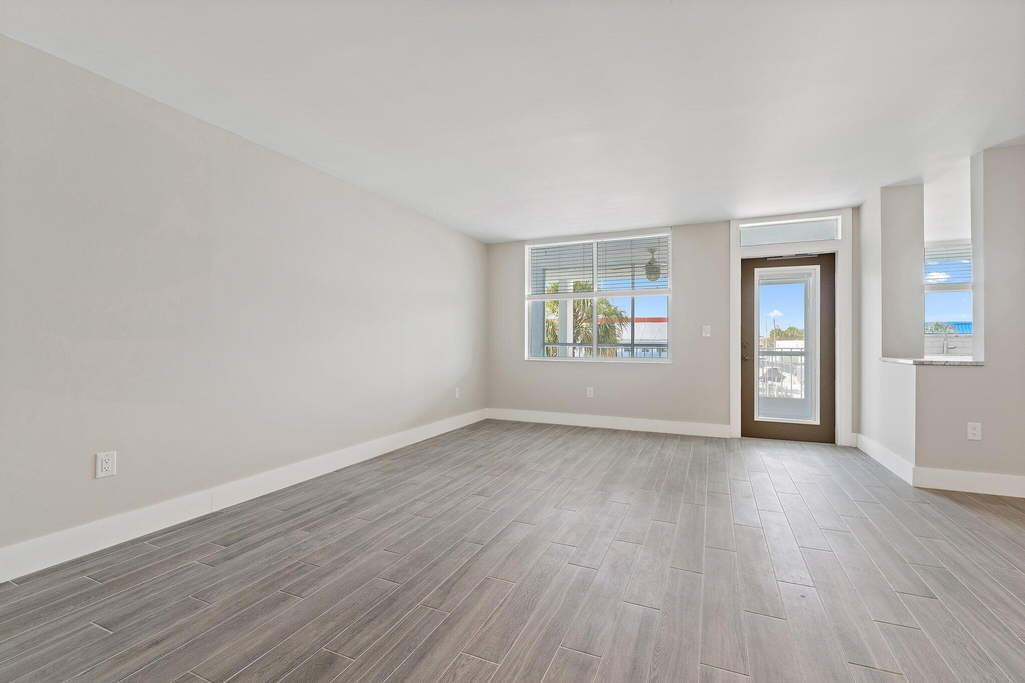 108 Paradise Harbour Boulevard 314