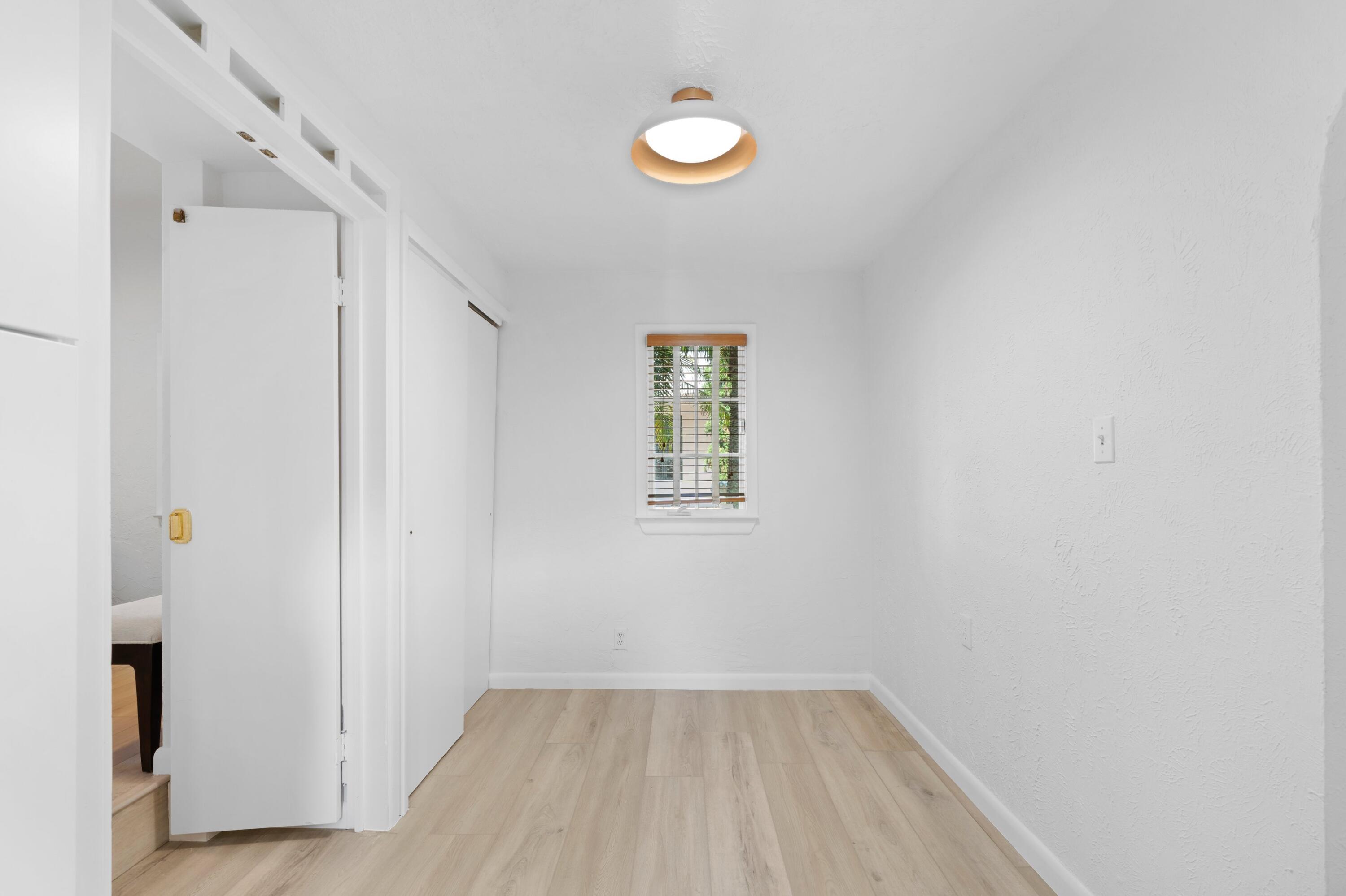 308 BARCELONA Road