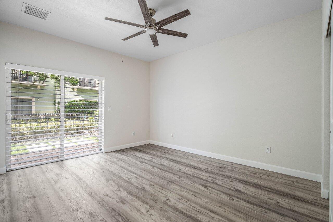 48 NW HAWTHORNE Place