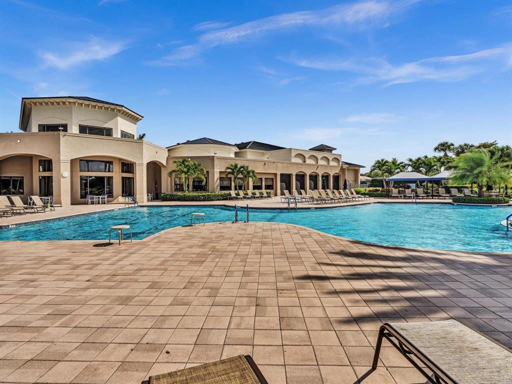 10888 Deer Park Lane