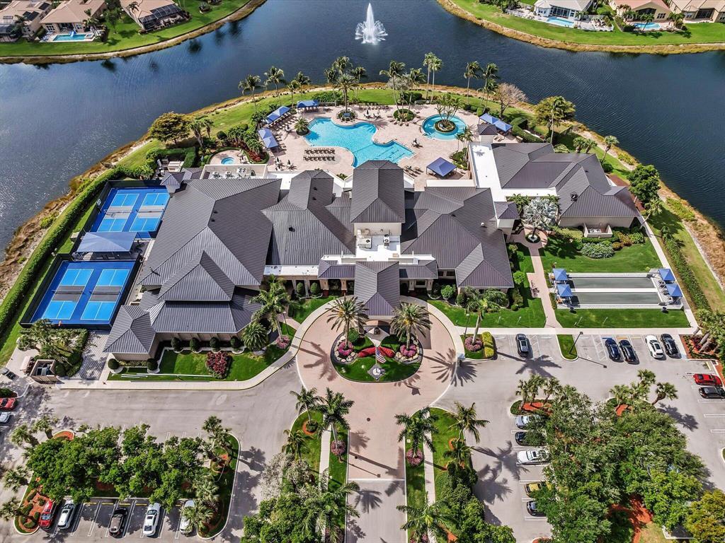 10888 Deer Park Lane