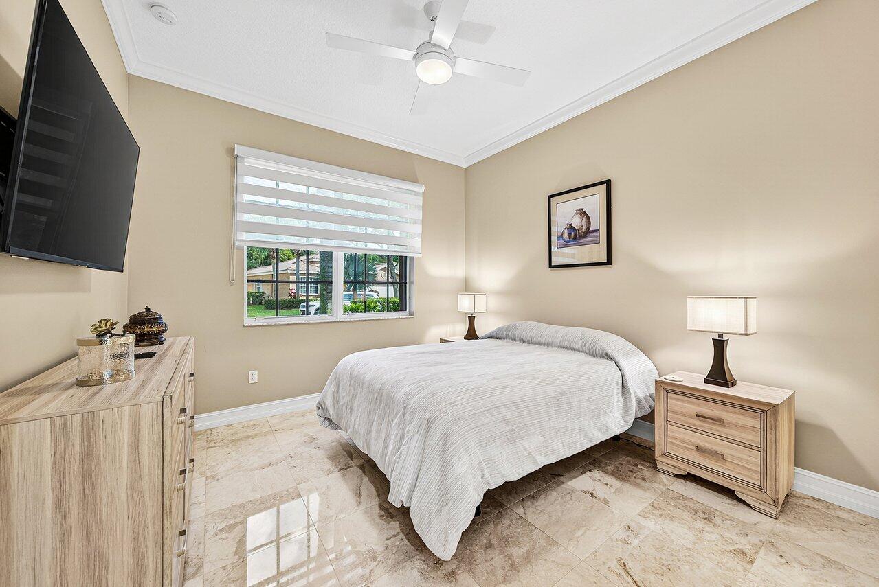 10888 Deer Park Lane