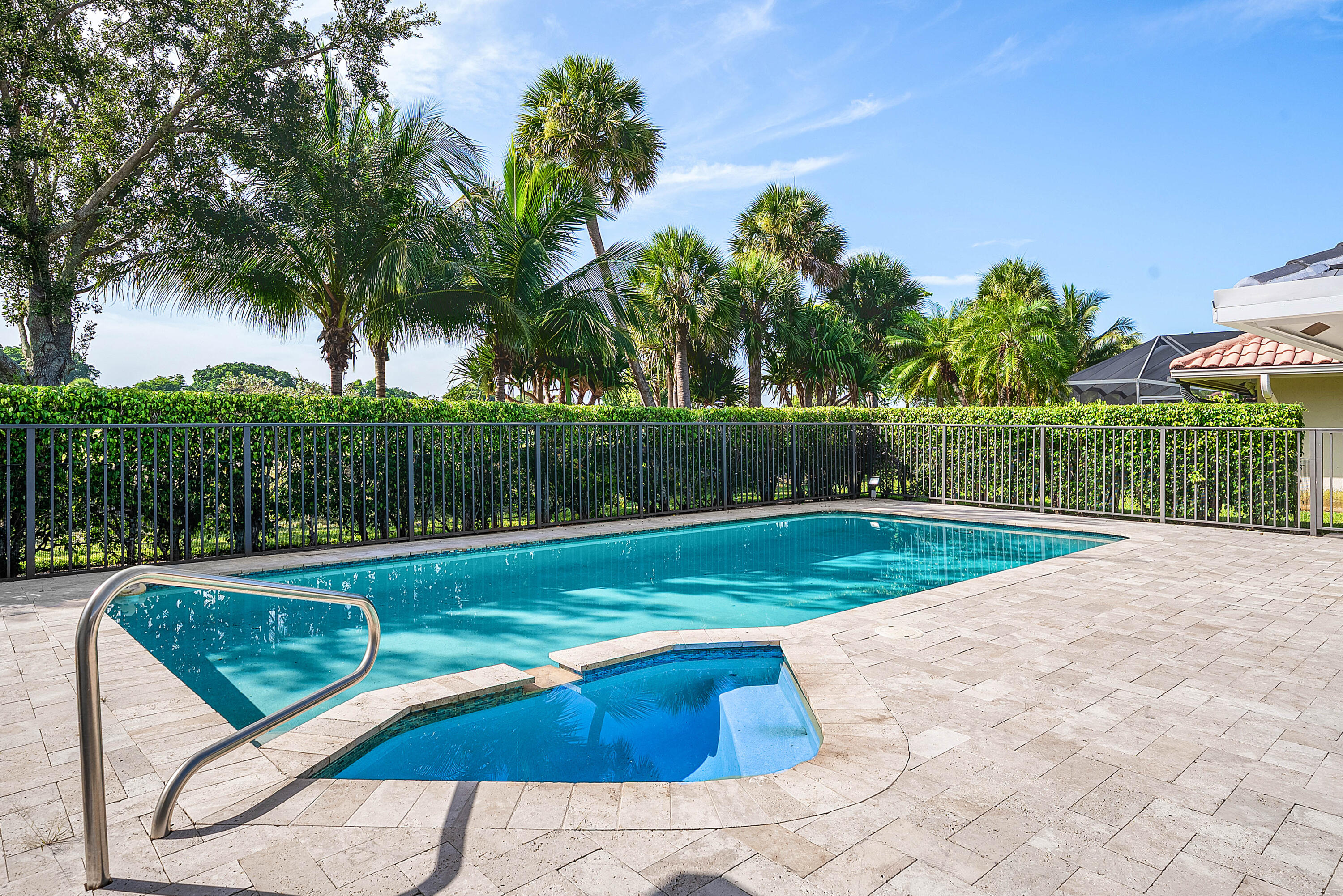 5854 Pinebrook Drive