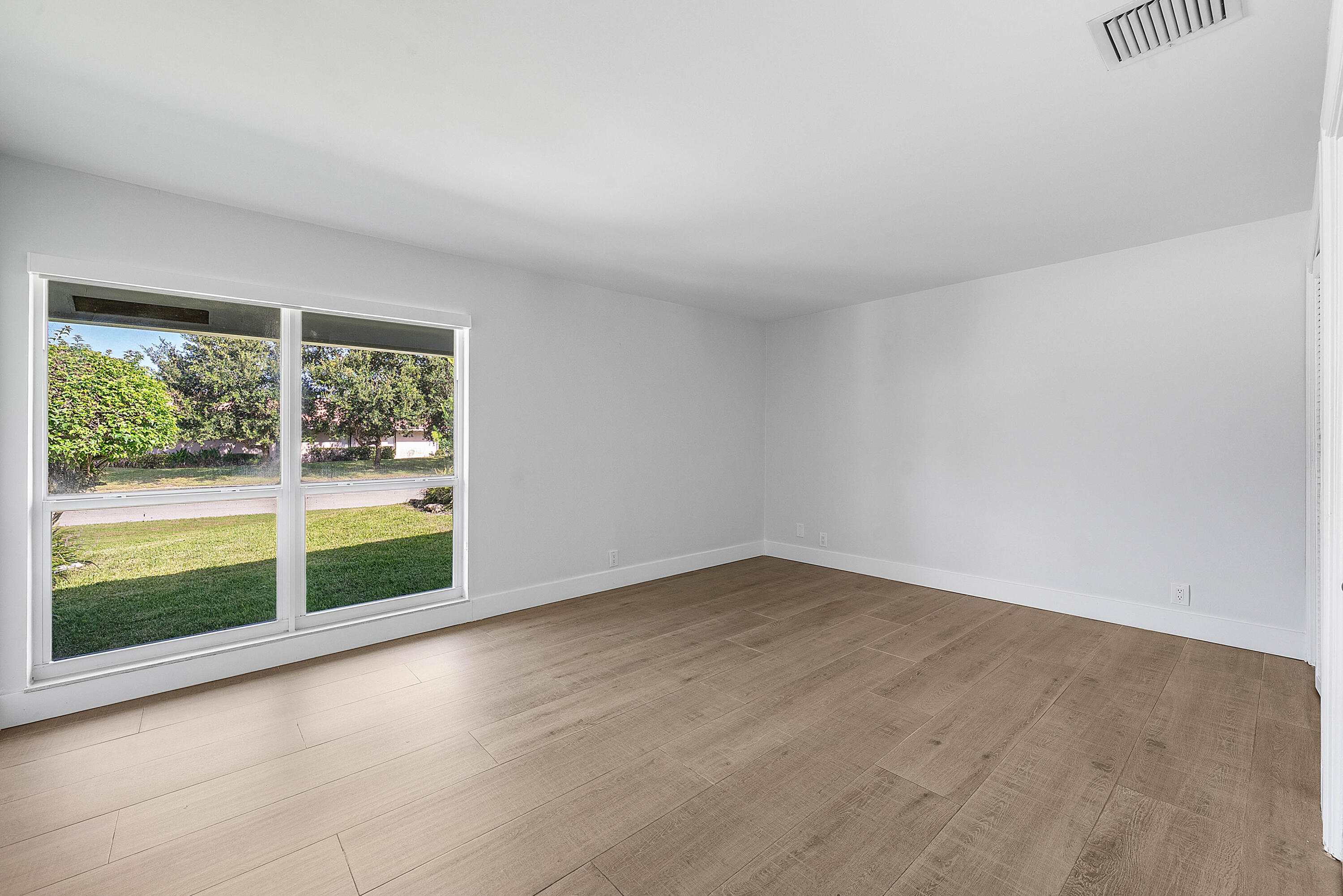 5854 Pinebrook Drive