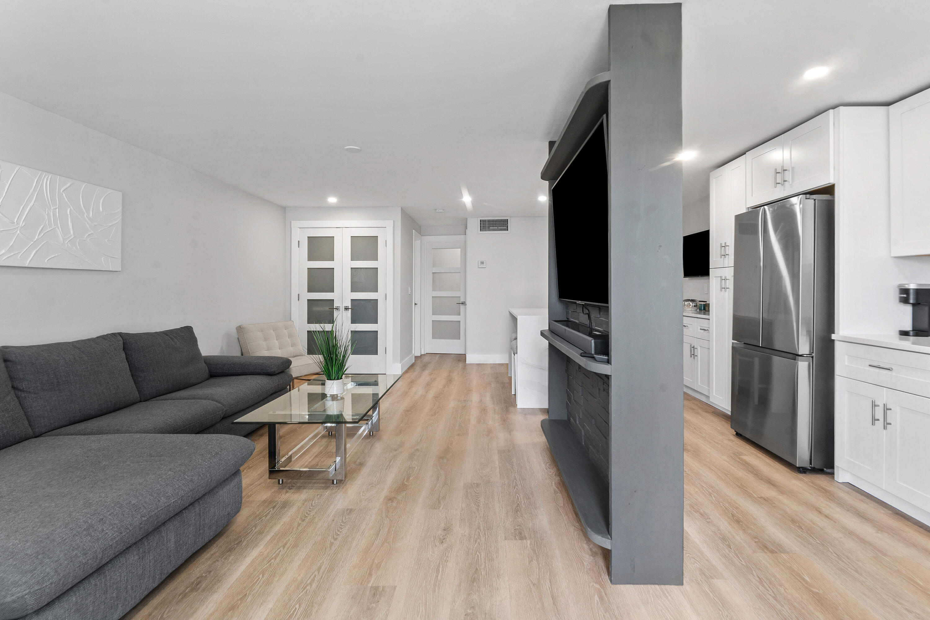 108 Paradise Harbour Boulevard 107