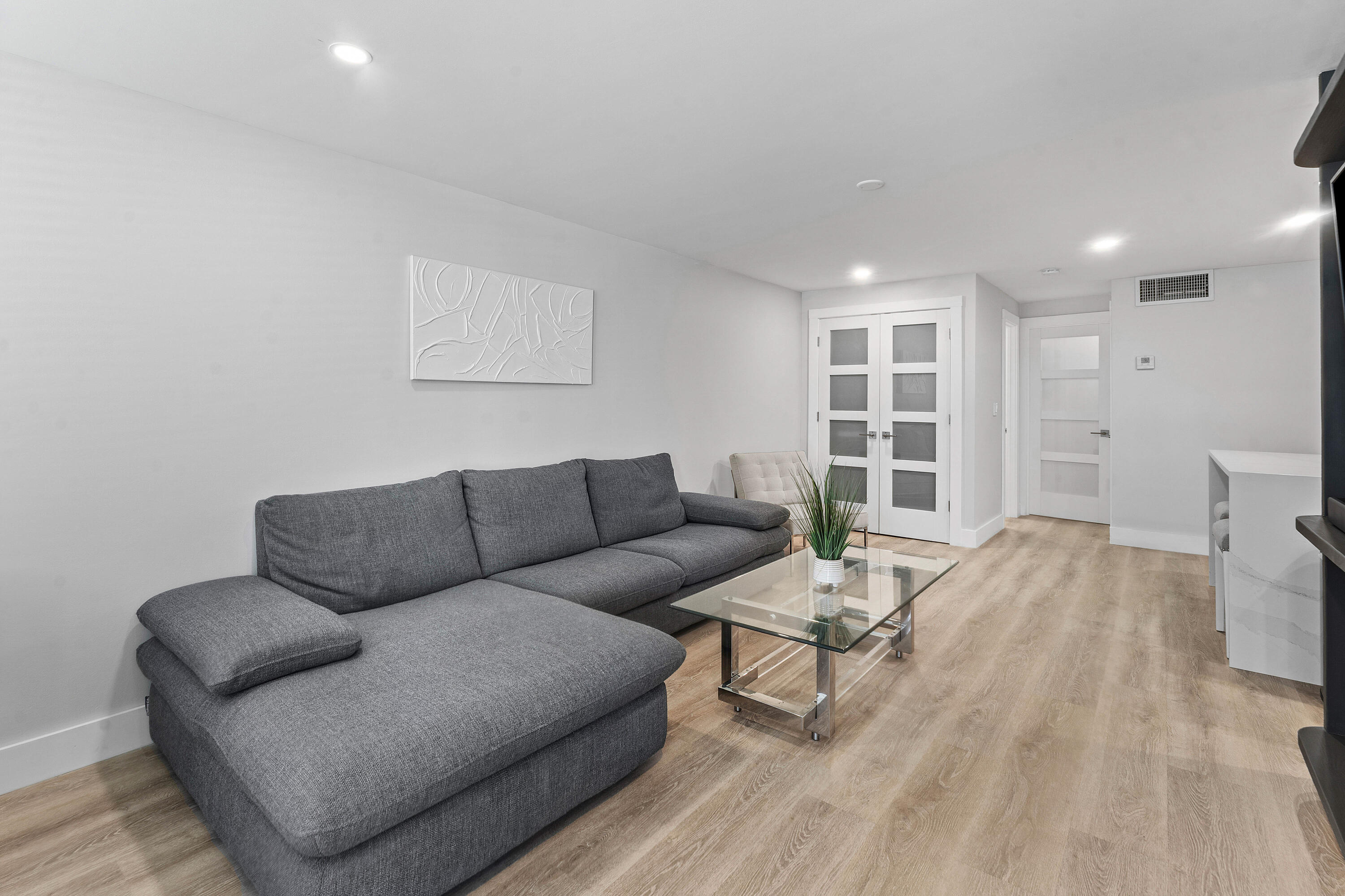 108 Paradise Harbour Boulevard 107