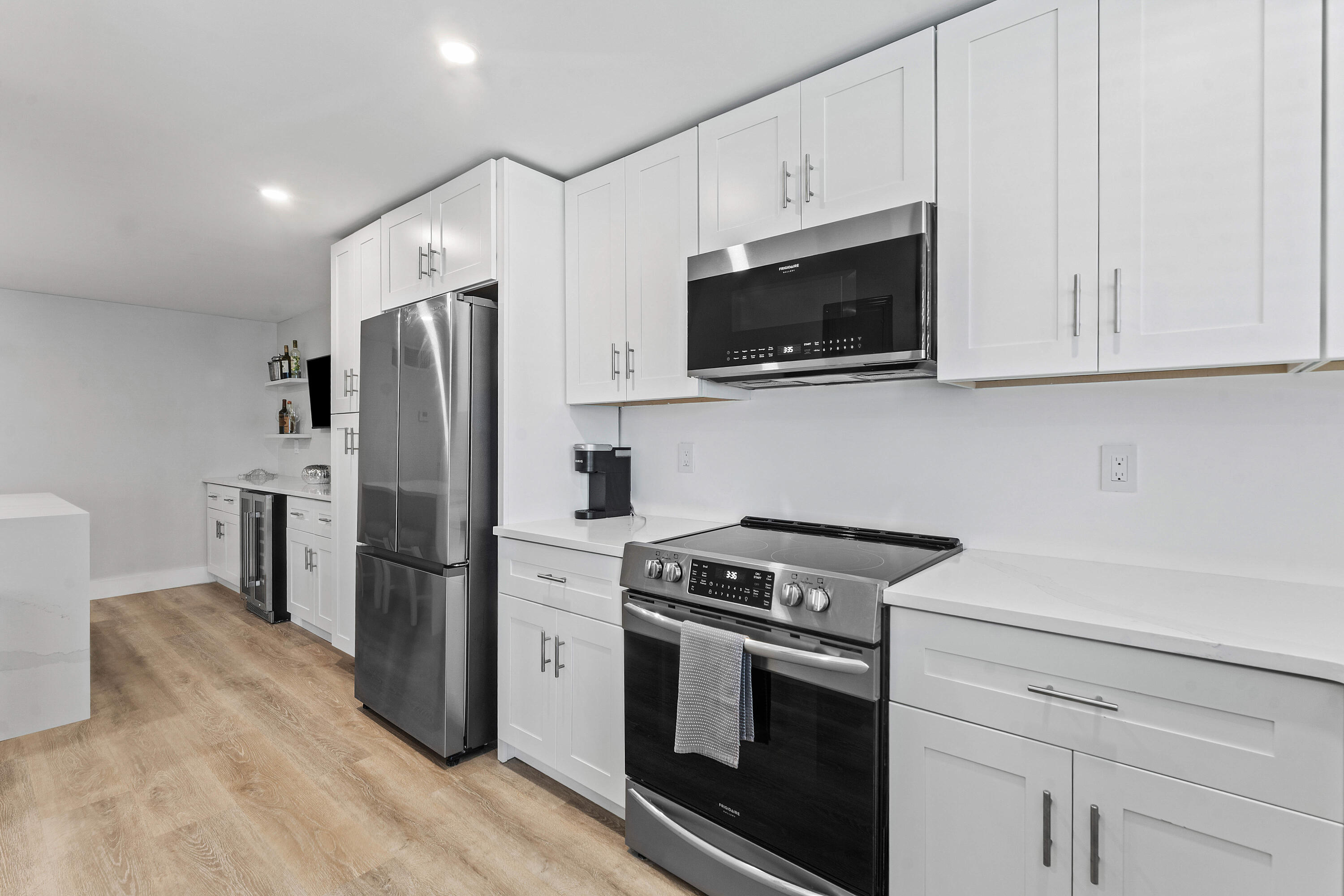 108 Paradise Harbour Boulevard 107