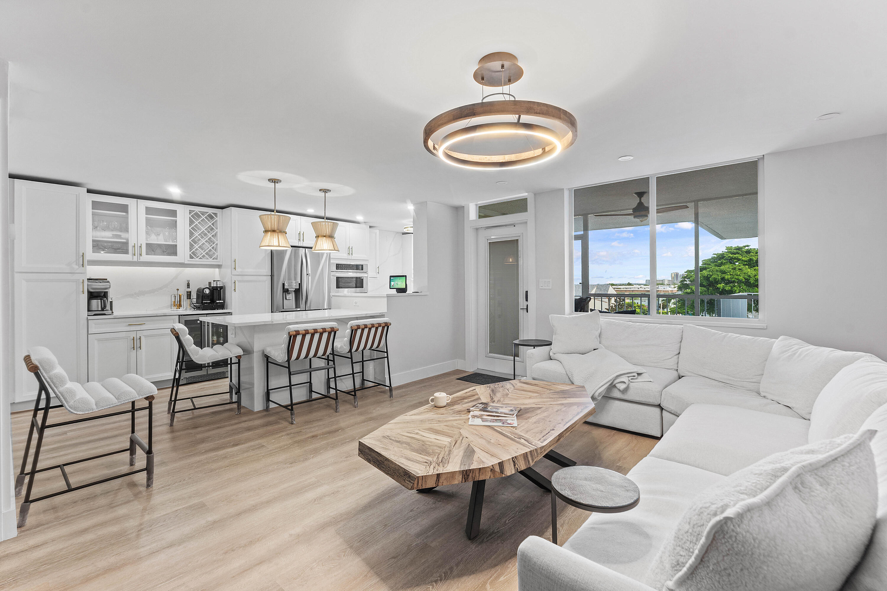 108 Paradise Harbour Boulevard 502