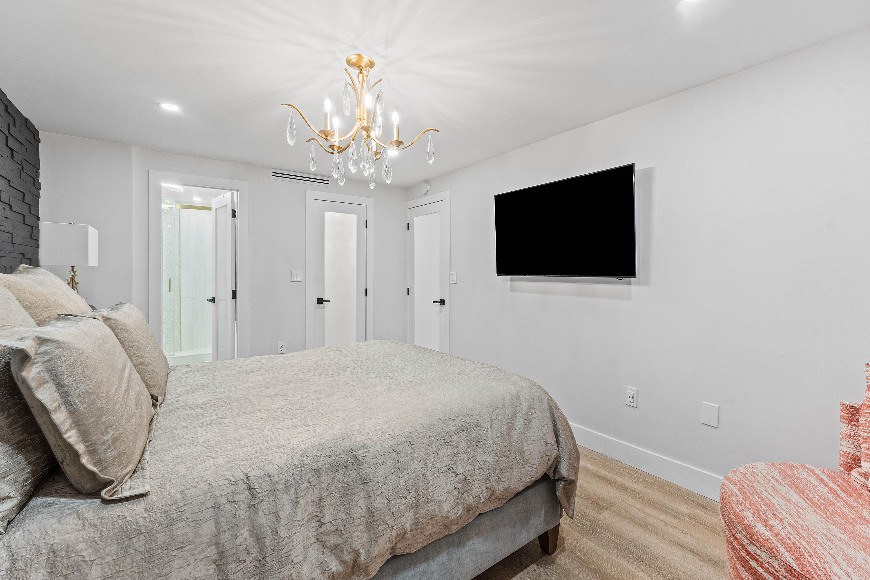 108 Paradise Harbour Boulevard 502