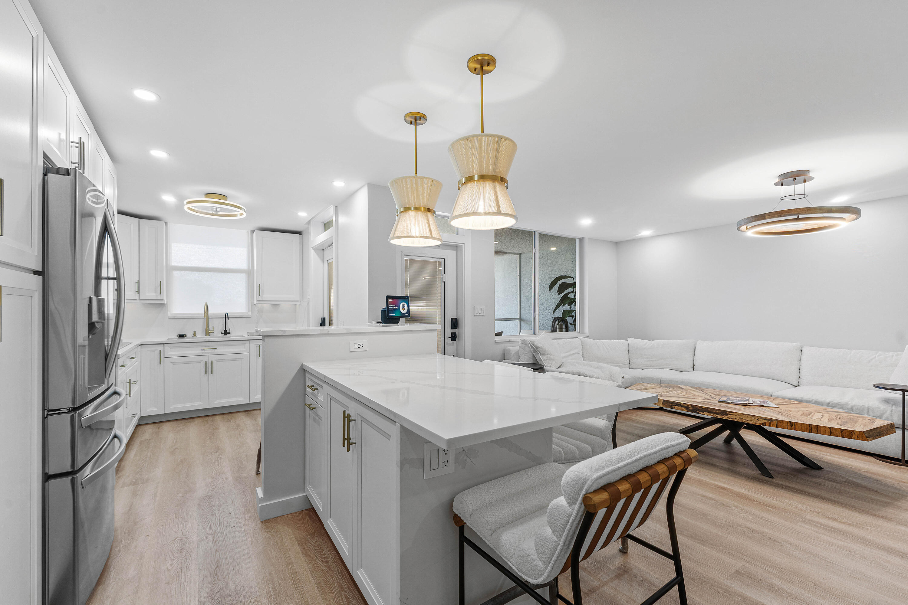 108 Paradise Harbour Boulevard 502